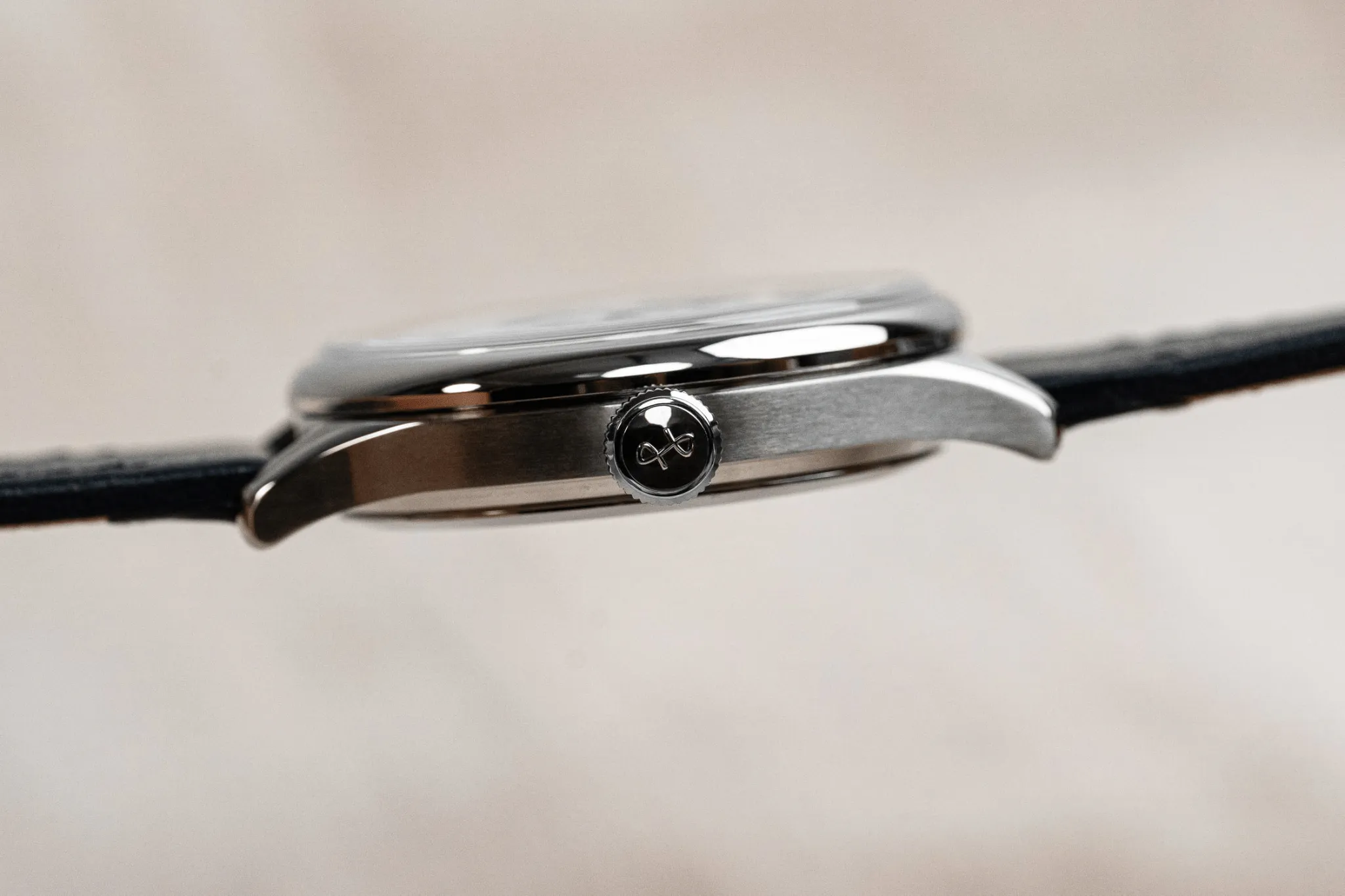 1968 Mechanical (Hand-Wound), Steel / White & Rose Gold