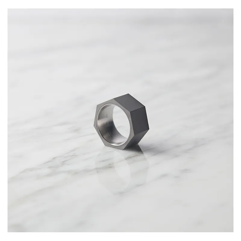 22 DESIGN STUDIO Concrete Ring - Seven