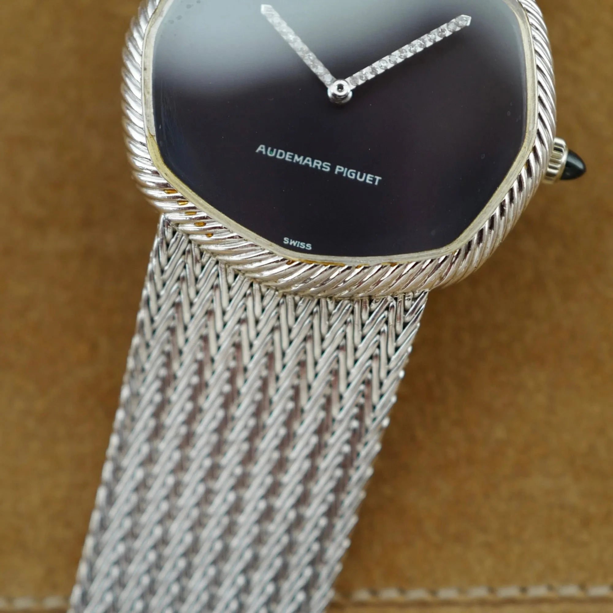 Audemars Piguet White Gold Octagonal Watch (New Arrivals)