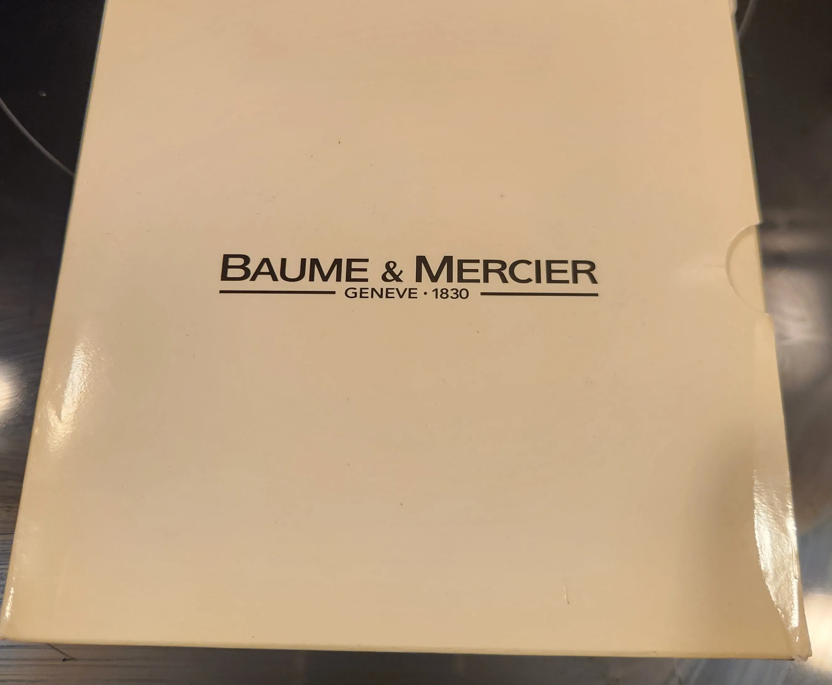 Baume & Mercier Linea Steel on Bracelet Blue Dial Women's Luxury Watch. 24.5mm pre-owned