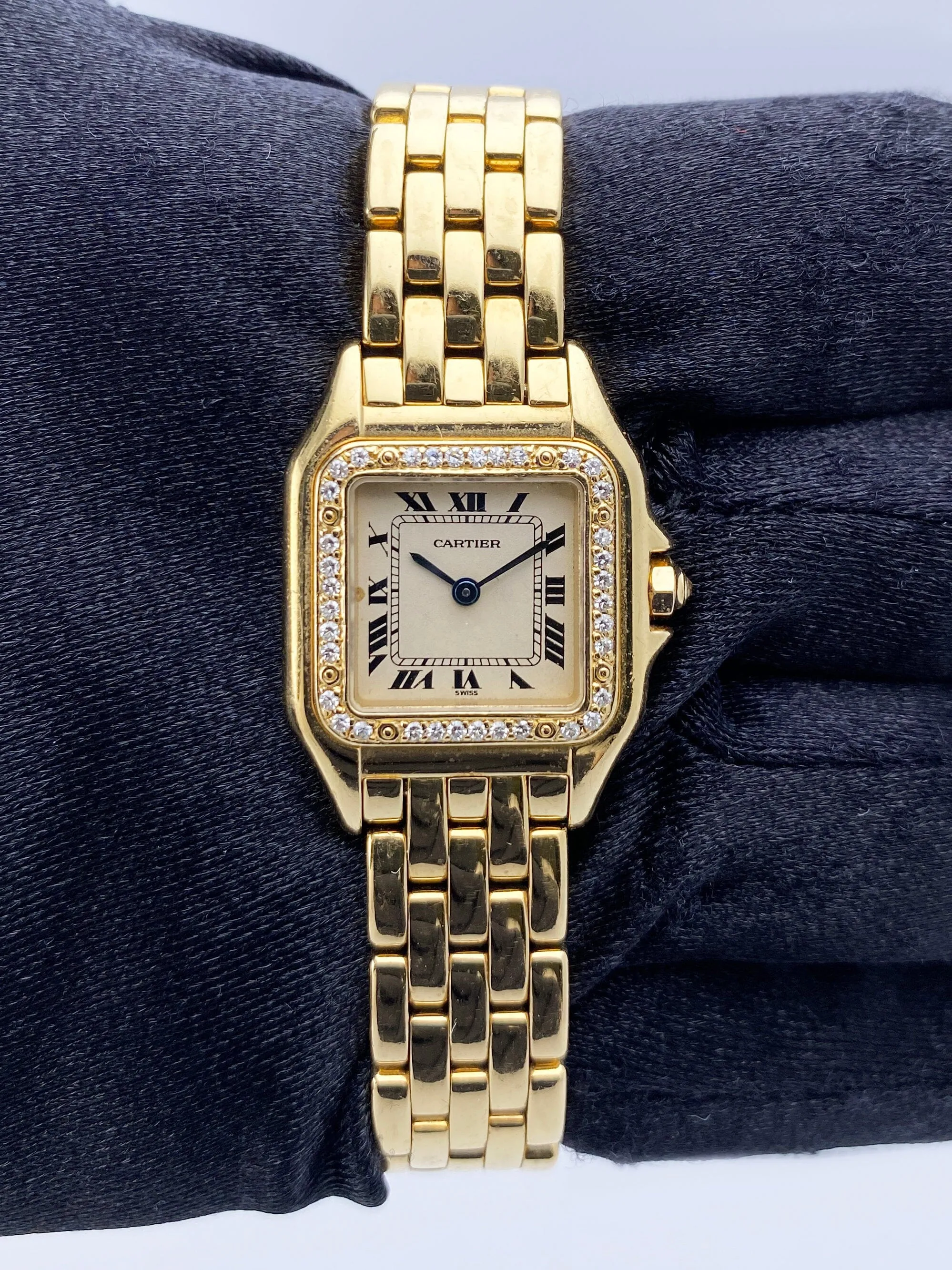 Cartier Panthere 8669 Diamond Bezel 18K Yellow Gold Ladies Watch