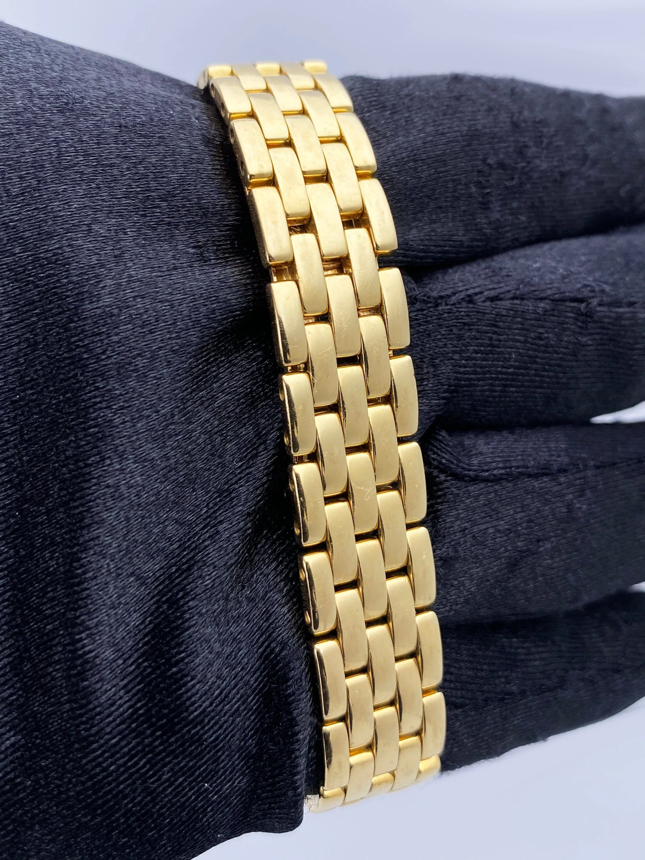 Cartier Panthere 8669 Diamond Bezel 18K Yellow Gold Ladies Watch