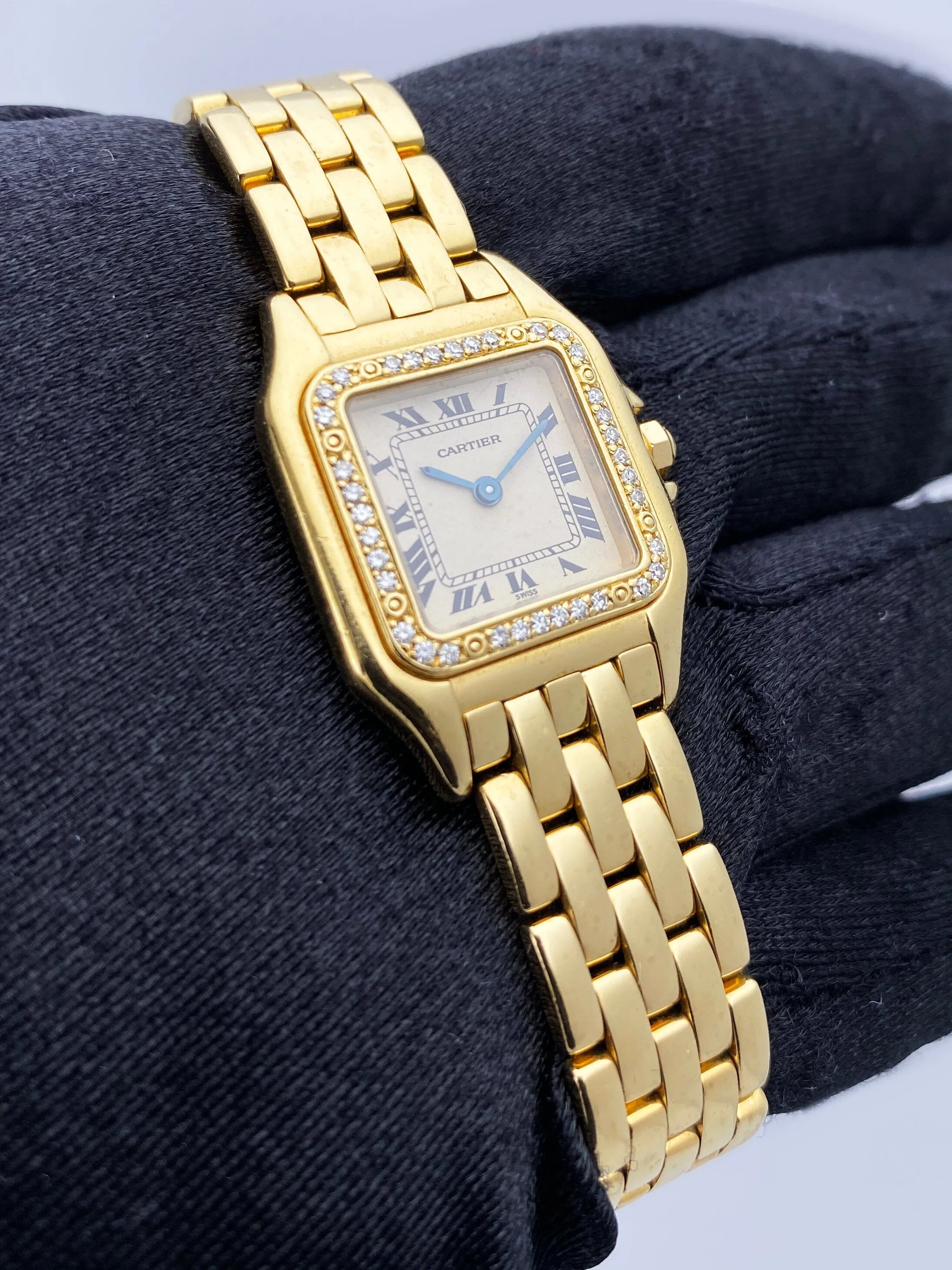 Cartier Panthere 8669 Diamond Bezel 18K Yellow Gold Ladies Watch