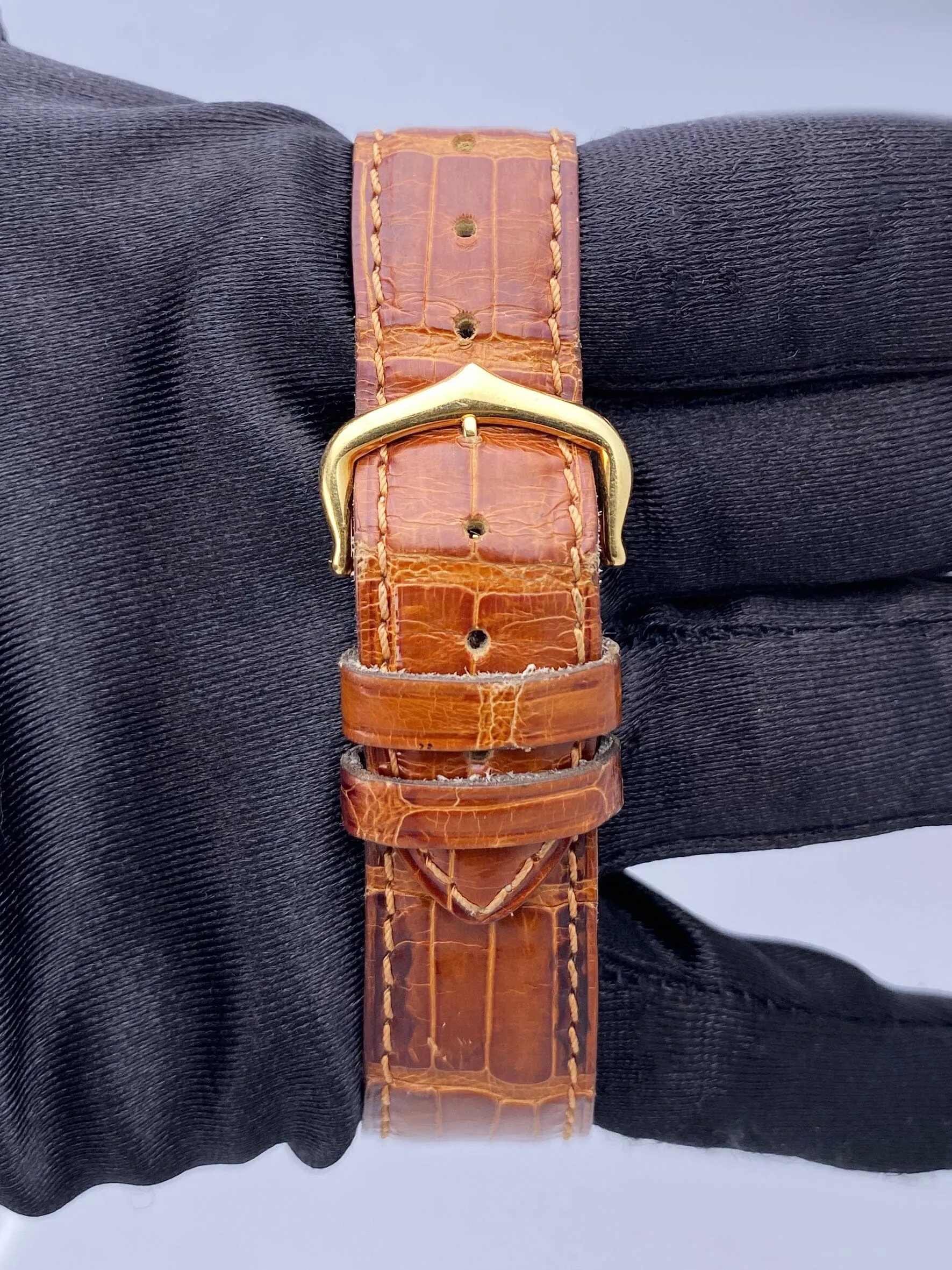 Cartier Tank Louis W1529756 18K Yellow Gold Mens Watch