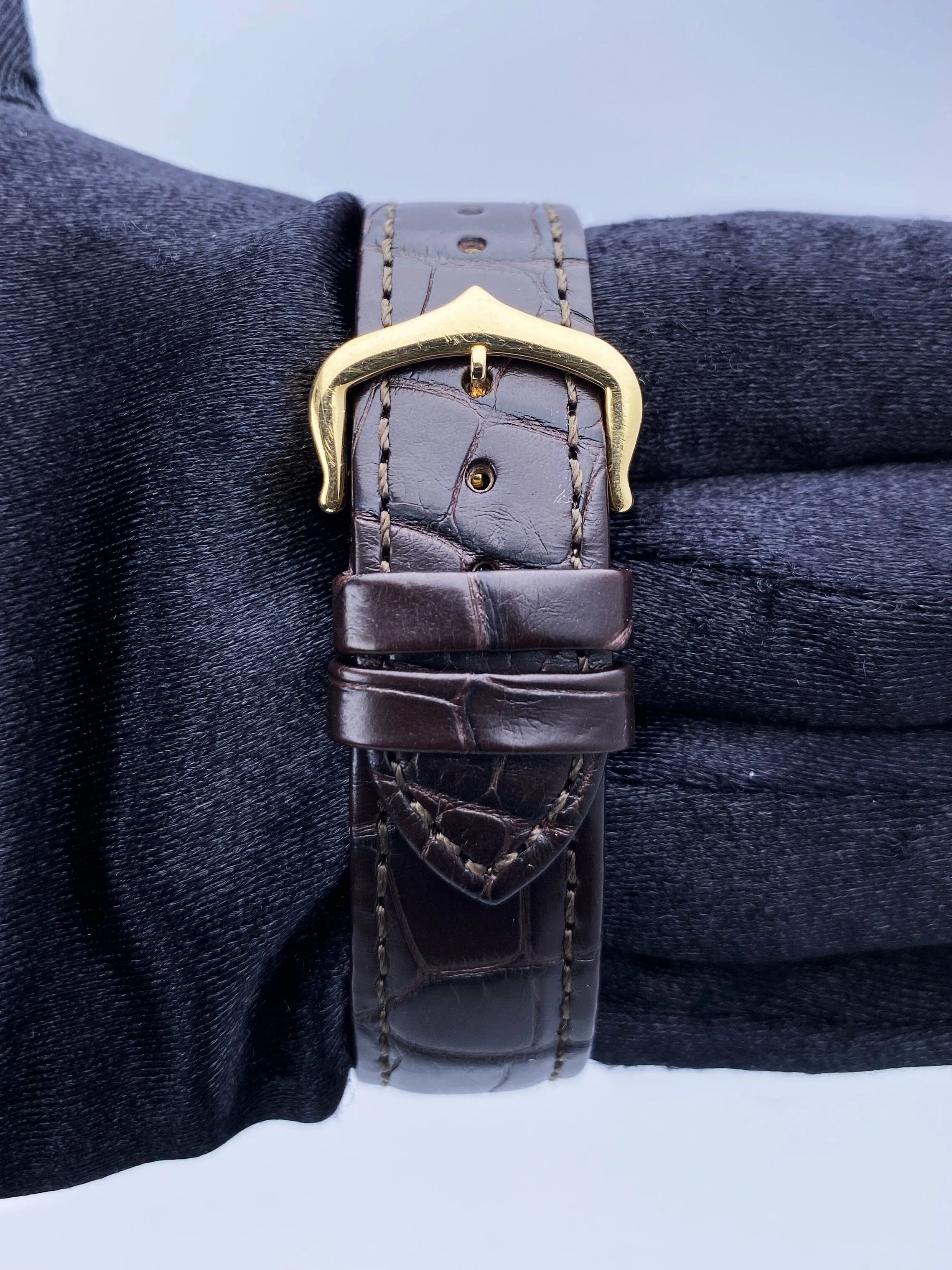 Cartier Tank Solo W5200002 18K Yellow Gold Ladies Watch
