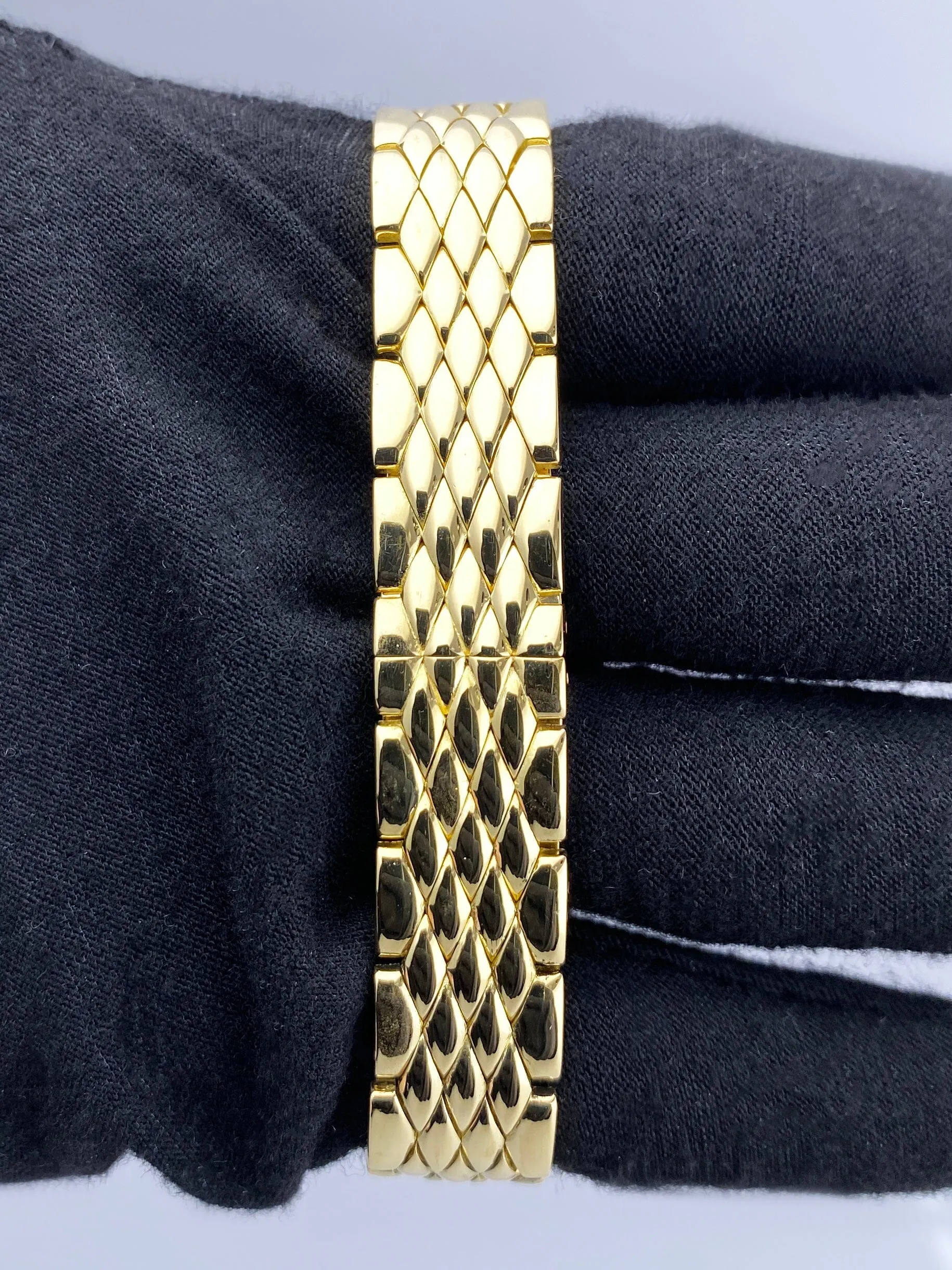 Cartier Tortue 18K Yellow Gold Ladies Watch