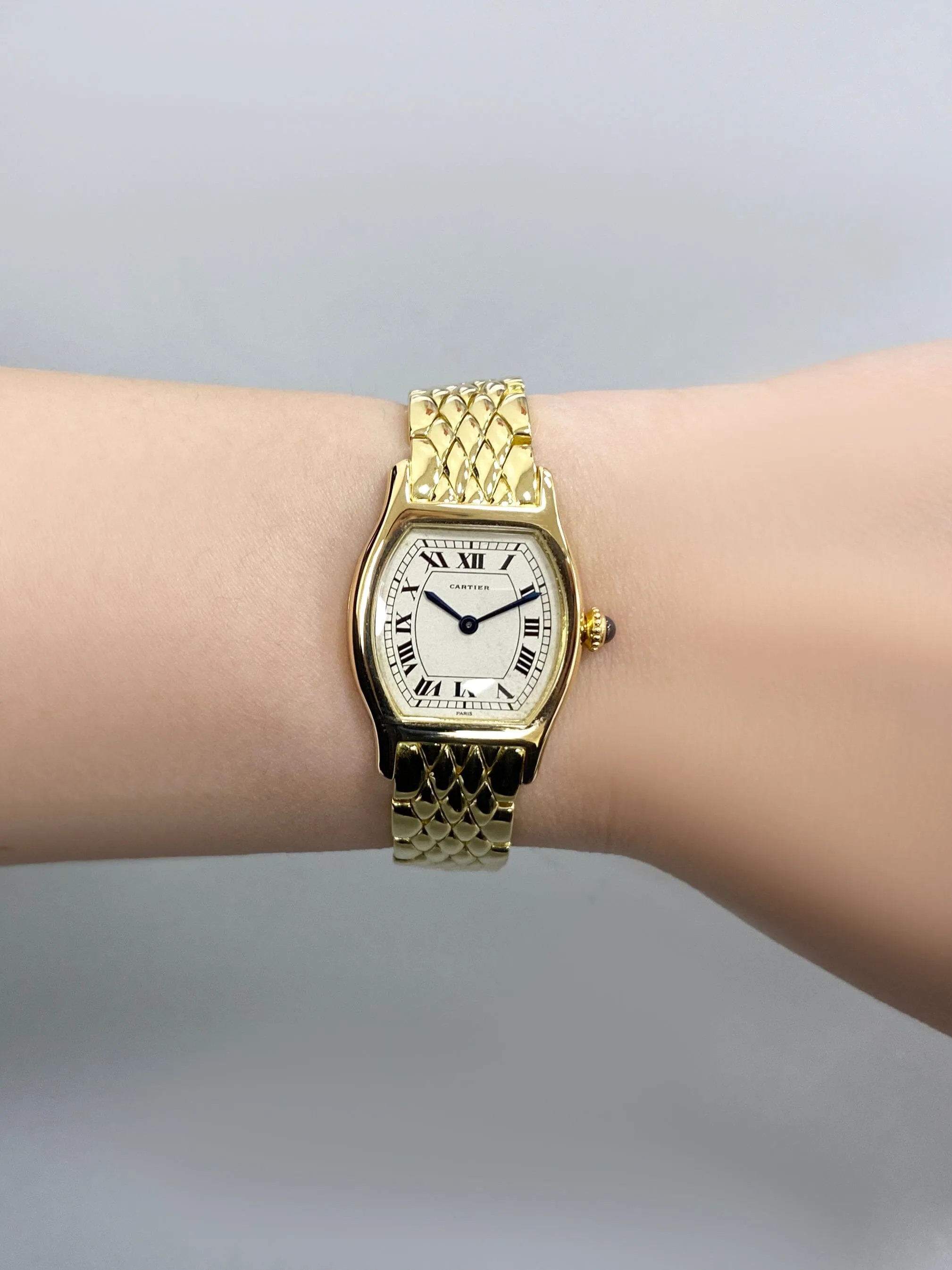 Cartier Tortue 18K Yellow Gold Ladies Watch