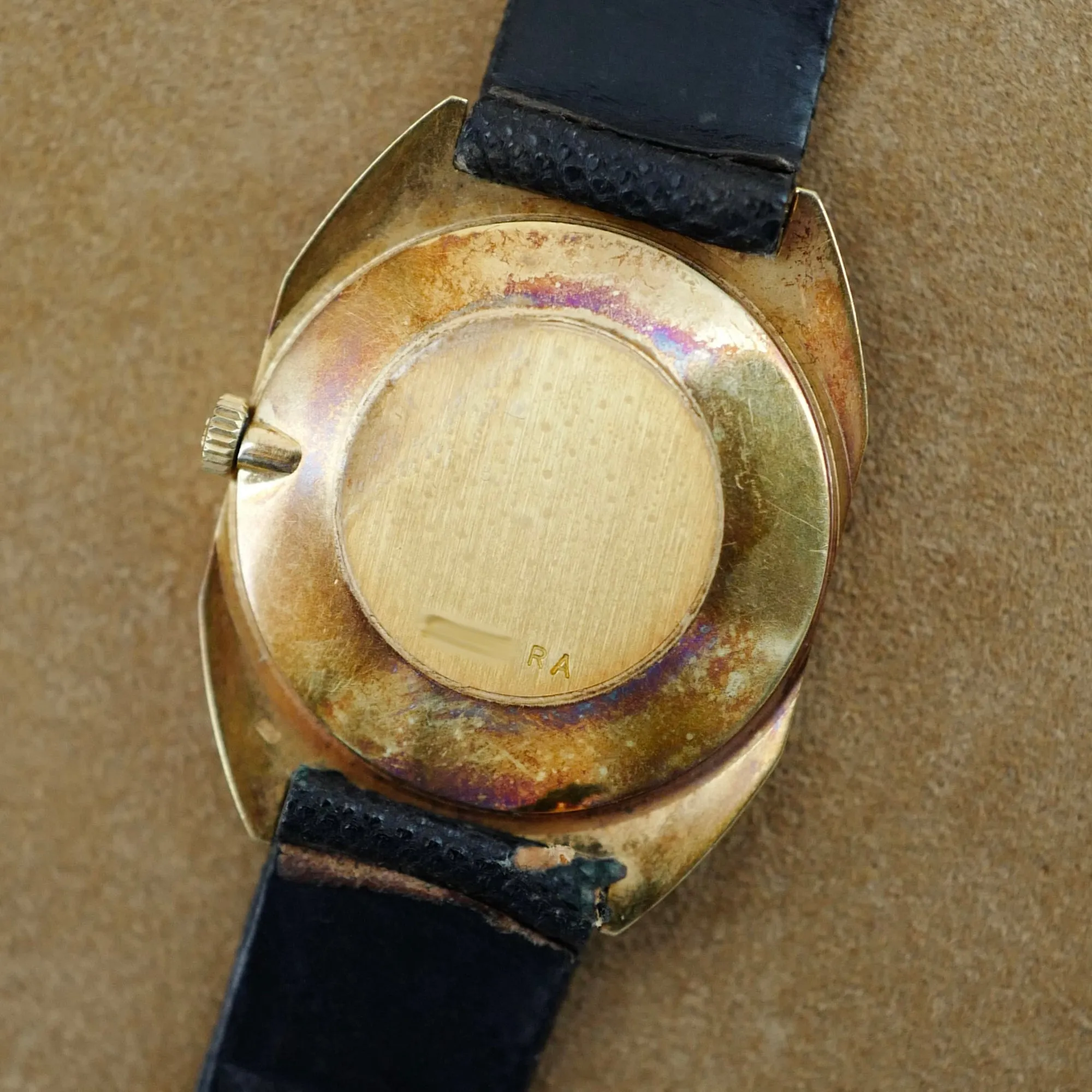 Girard Perregaux Yellow Gold Vintage Watch Ref. 9851RA