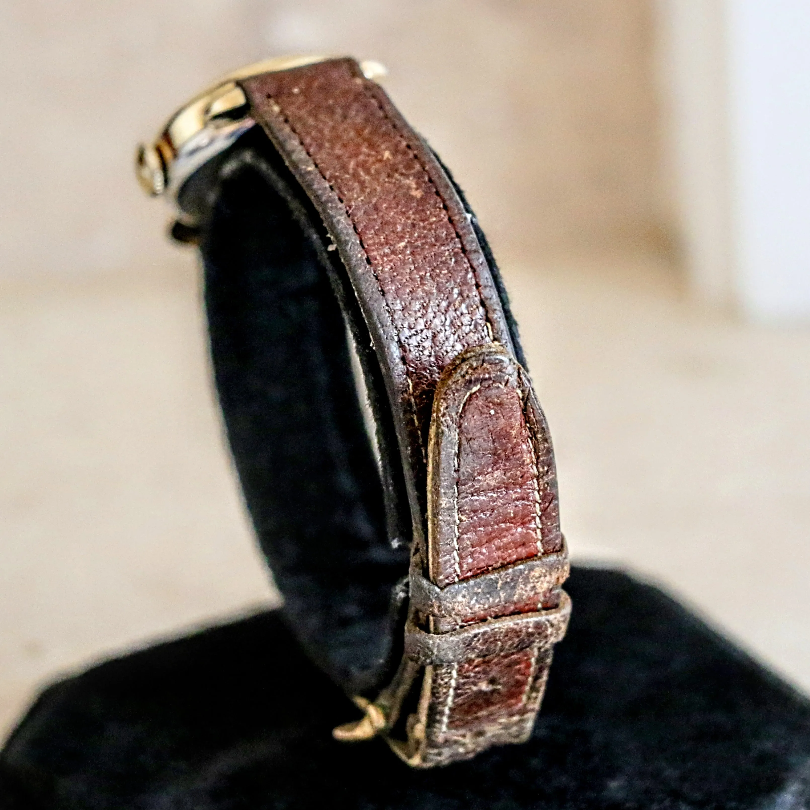 GRUEN Guild "Boys Watch" Cal. 705 17 Jewels 25mm Swiss Made Wristwatch