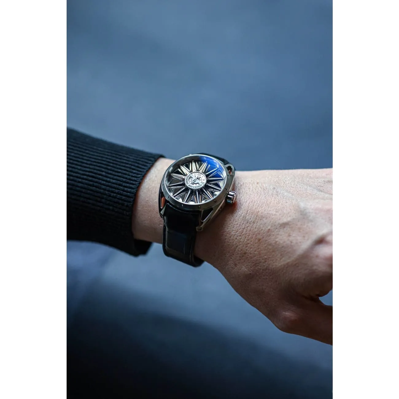 HELIOS TITANIUM (PRE-ORDER)