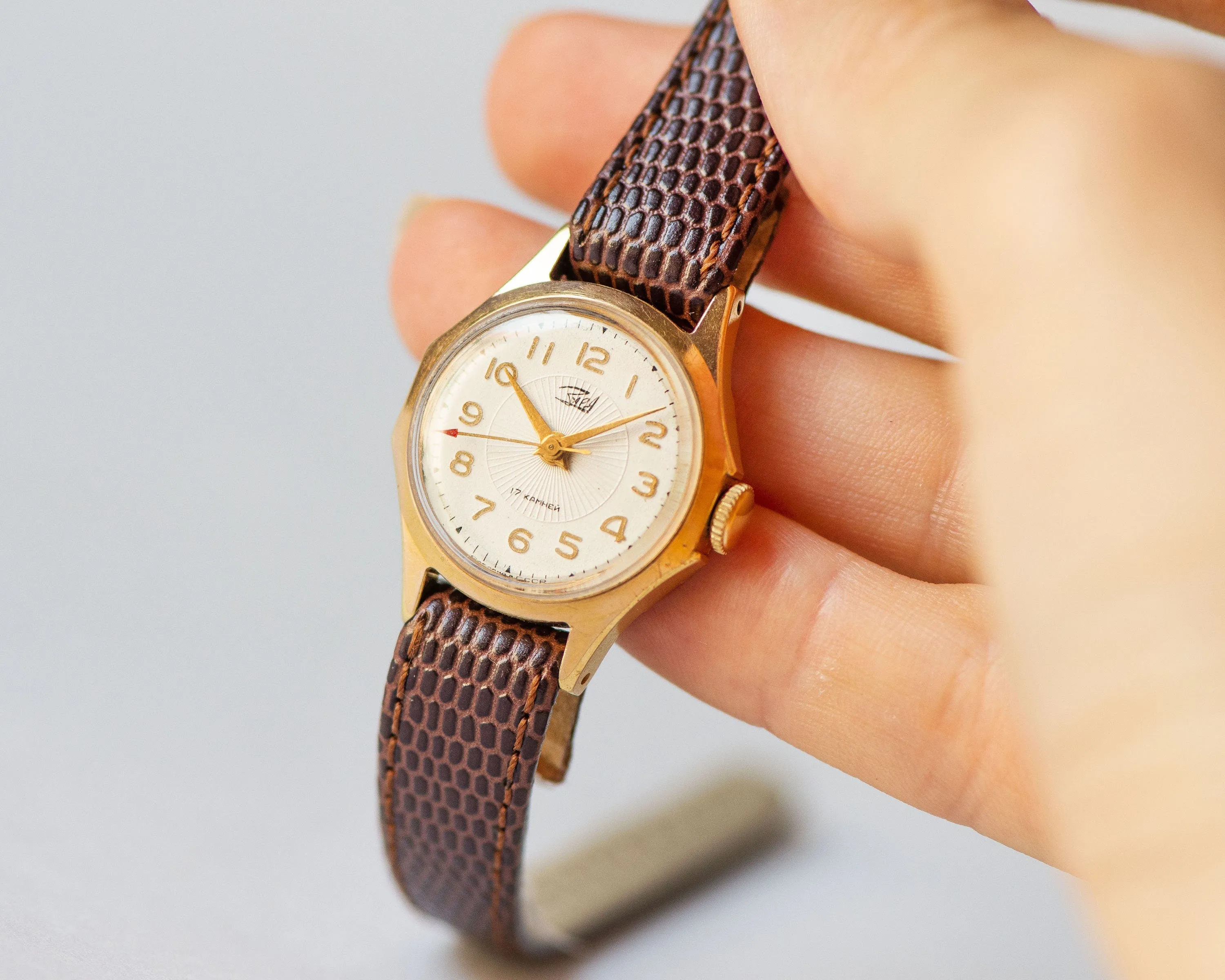 Limited edition watch for women gold plated Dawn, retro lady wristwatch sunburst dial, classic girl watch gift, new premium leather band