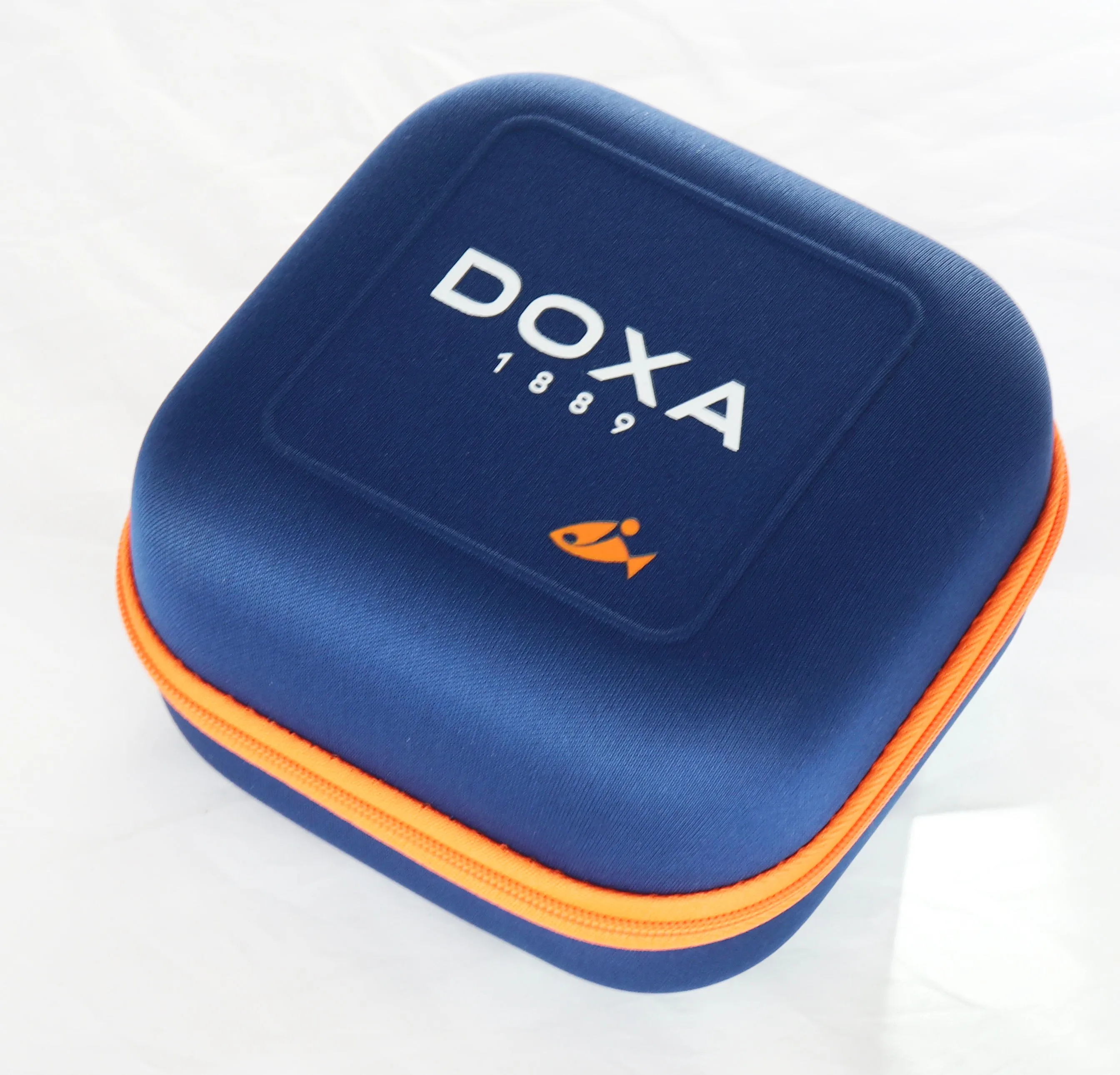 MINT Doxa Sub 300T Caribbean Stainless Steel Automatic Blue 42mm 840.10.201.10