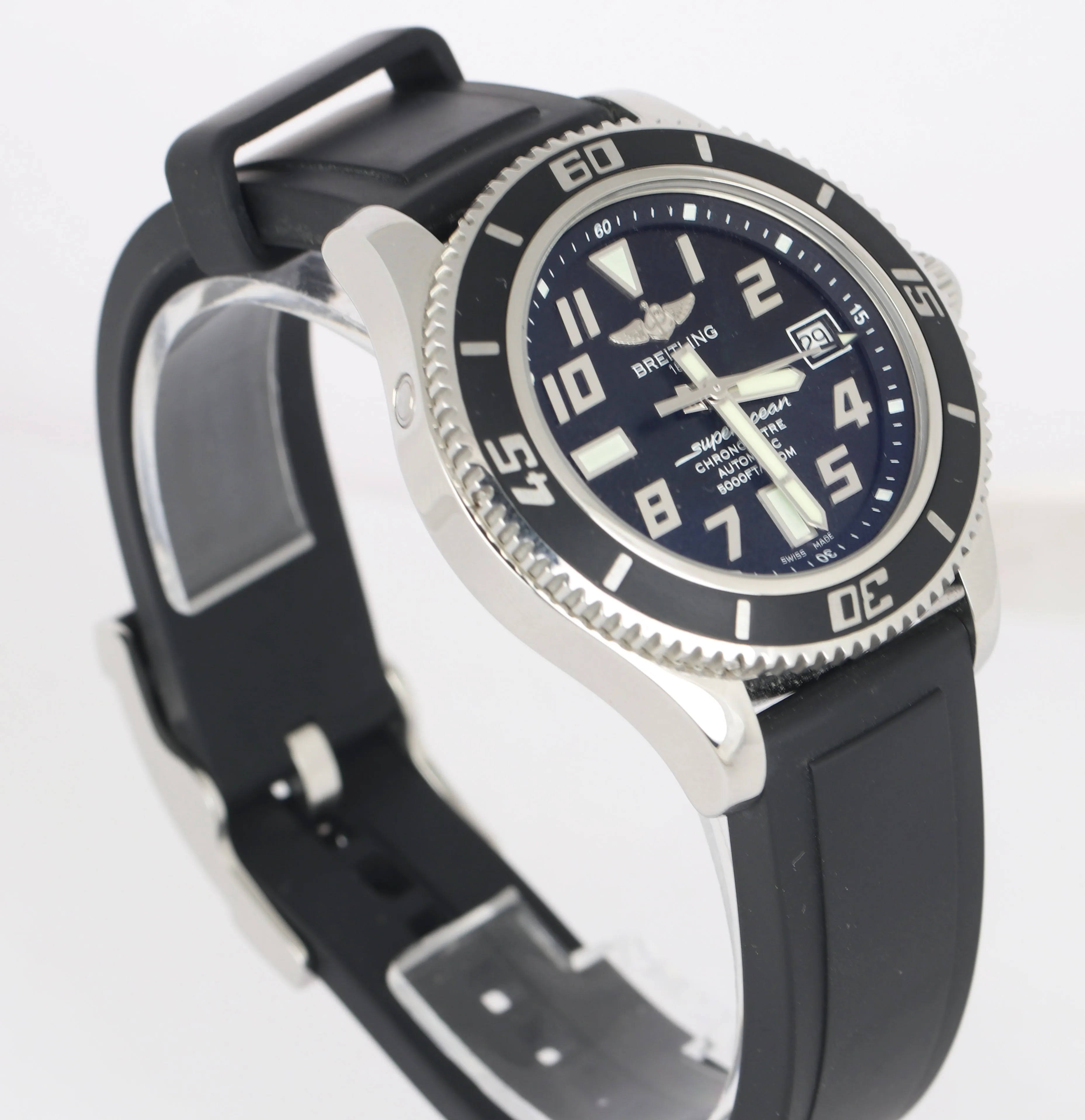 MINT Men's Breitling SuperOcean 42 Abyss A17364 42mm Stainless Black Date Watch