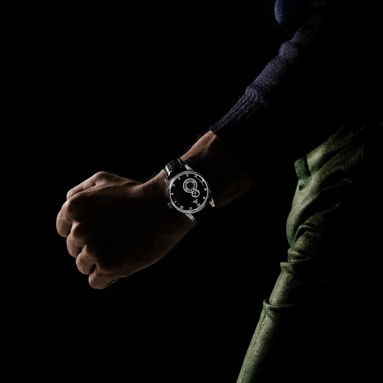 NUIT FANTASTIQUE - 40.5 GRAINED BLACK