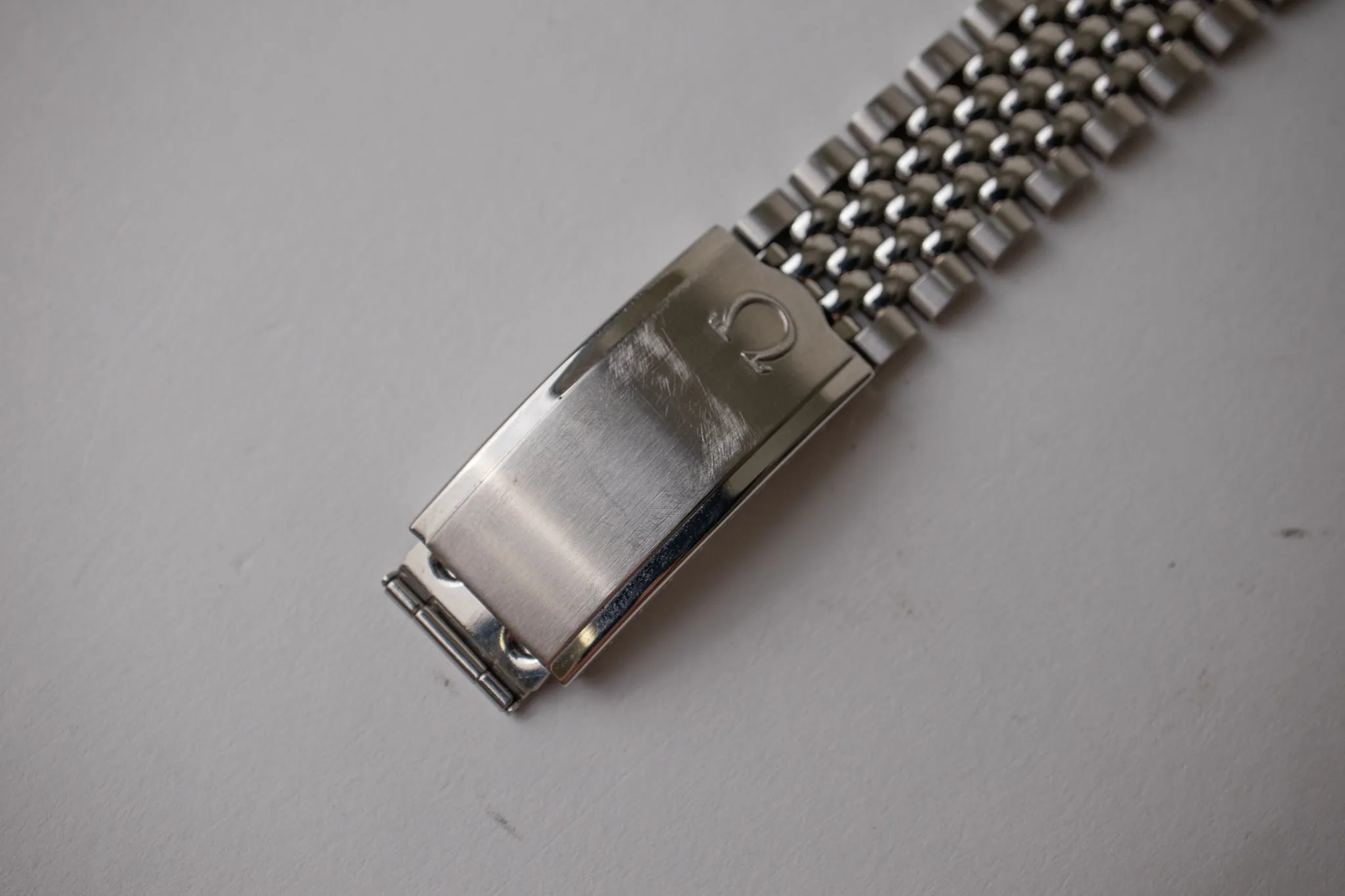 Omega 2438 - 1