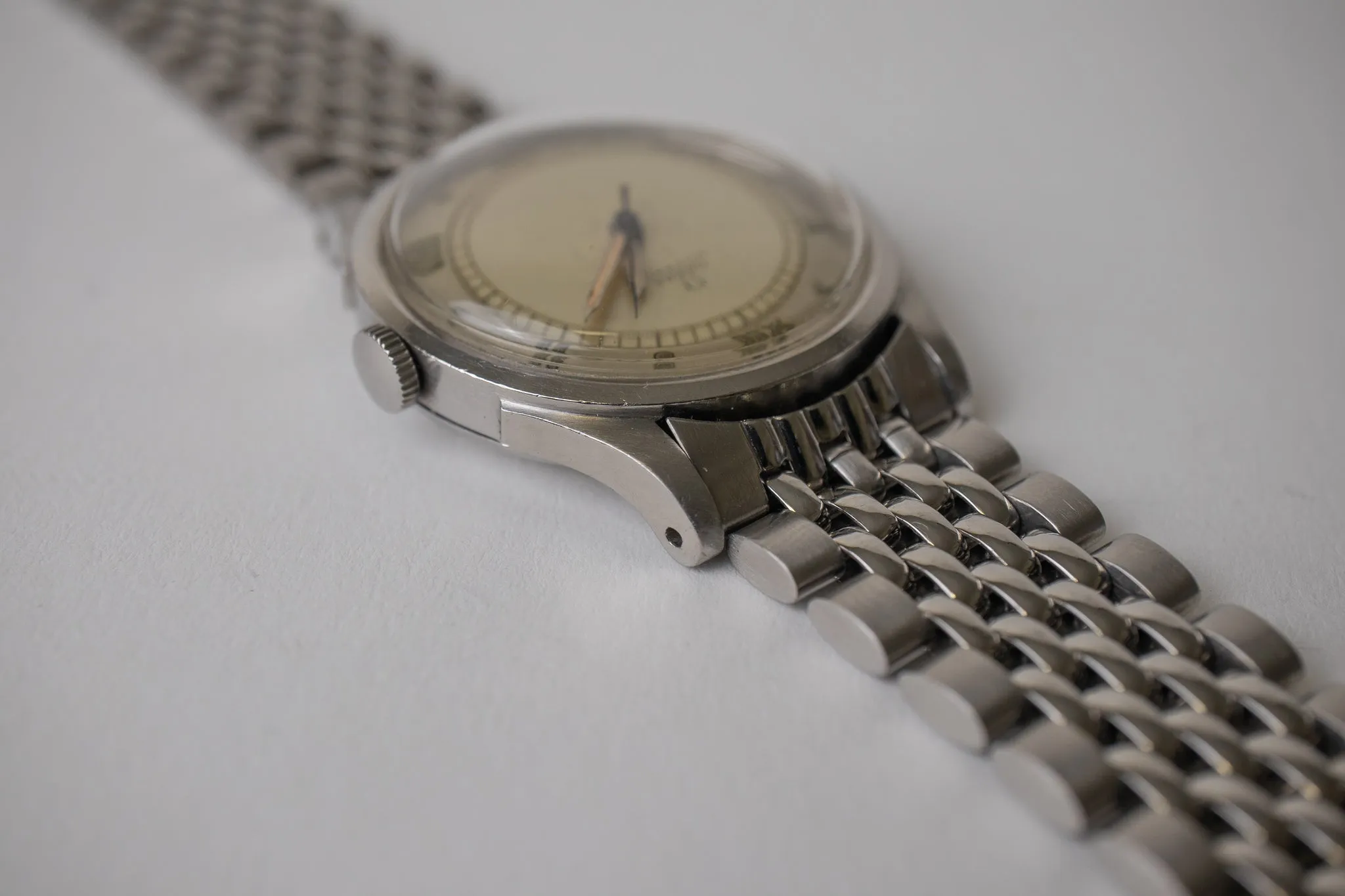 Omega 2438 - 1