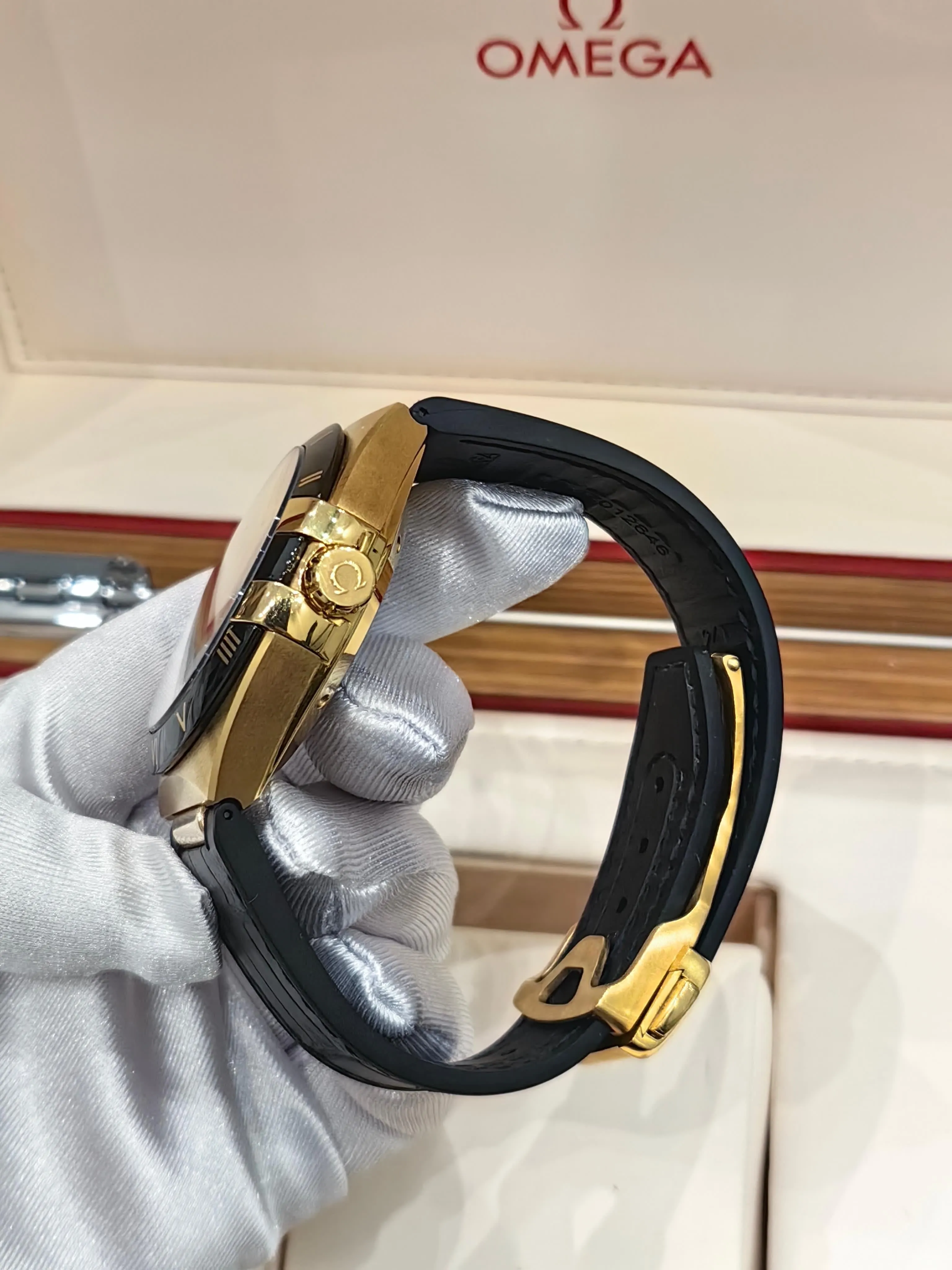 Omega Constellation 41mm Watch - Ref: 131.63.41.21.01.001 - Black Index Dial in 18K Yellow Gold Case, Black Leather Strap