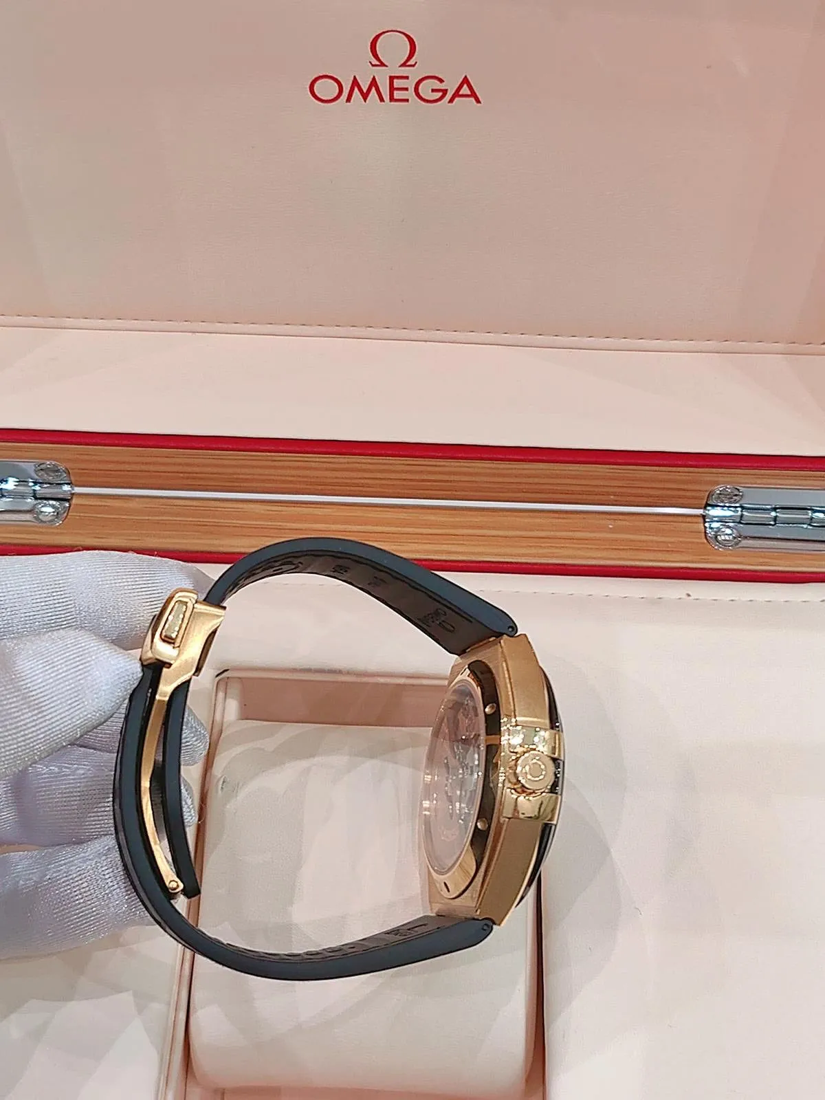 Omega Constellation 41mm Watch - Ref: 131.63.41.21.01.001 - Black Index Dial in 18K Yellow Gold Case, Black Leather Strap