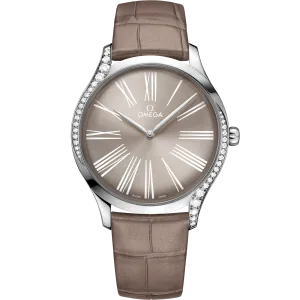 Omega De Ville Trésor 39 mm, steel on leather strap