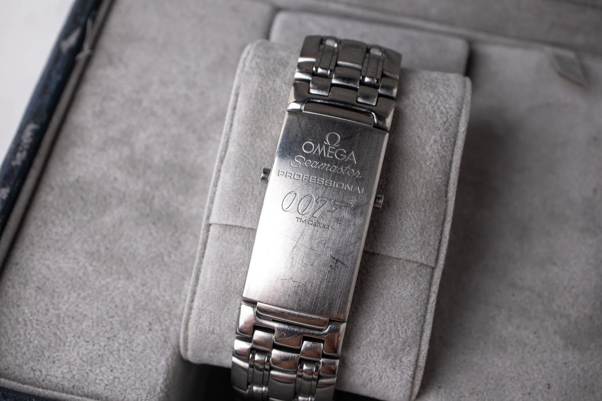Omega Seamaster 300m 007 James Bond 2537.80