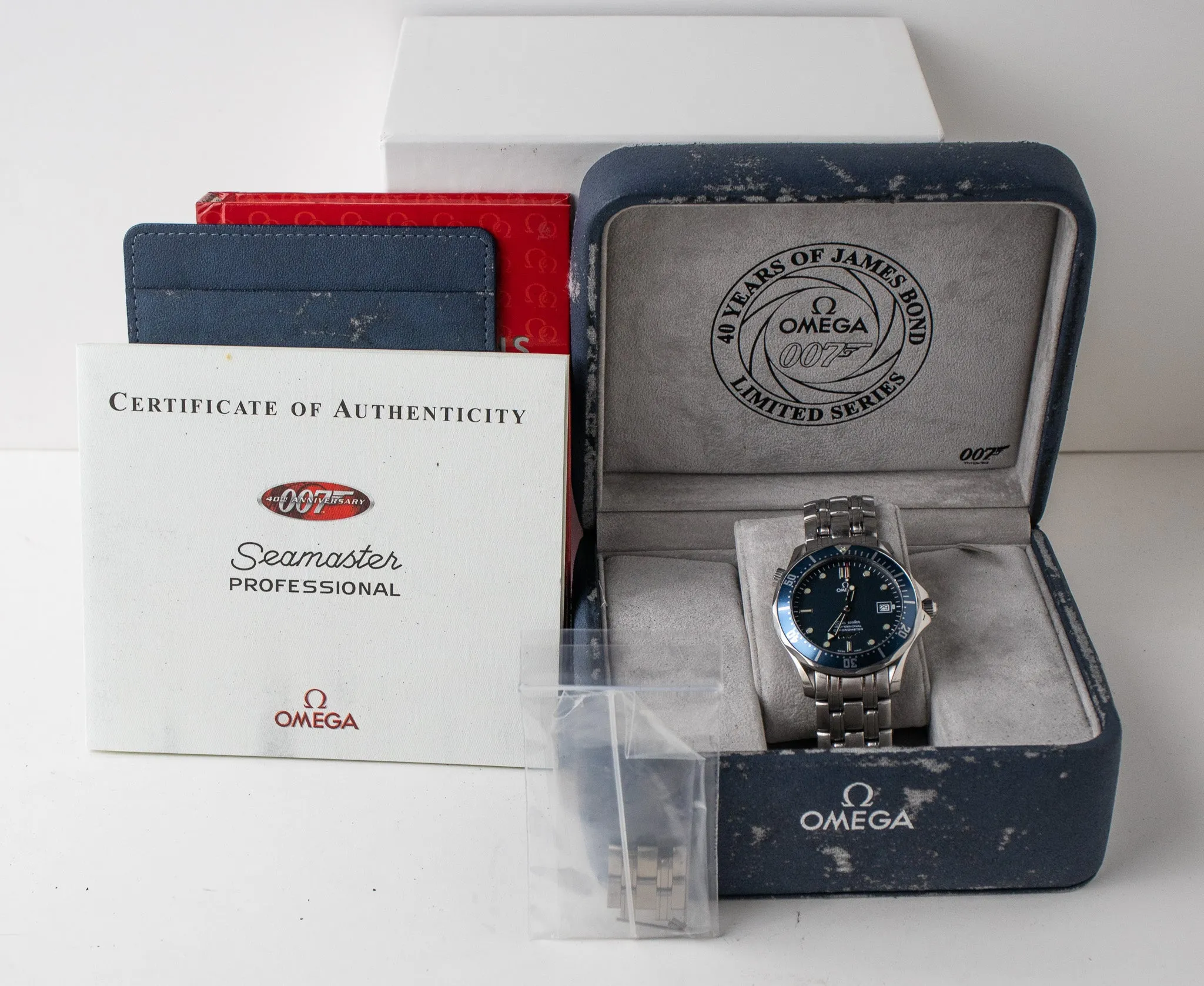 Omega Seamaster 300m 007 James Bond 2537.80