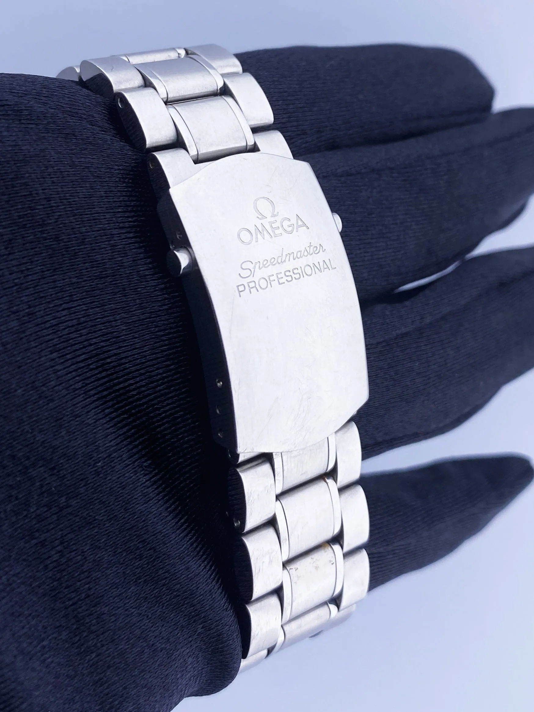 Omega Speedmaster 3572.50.00 Professional MOONWATCH Mens Watch