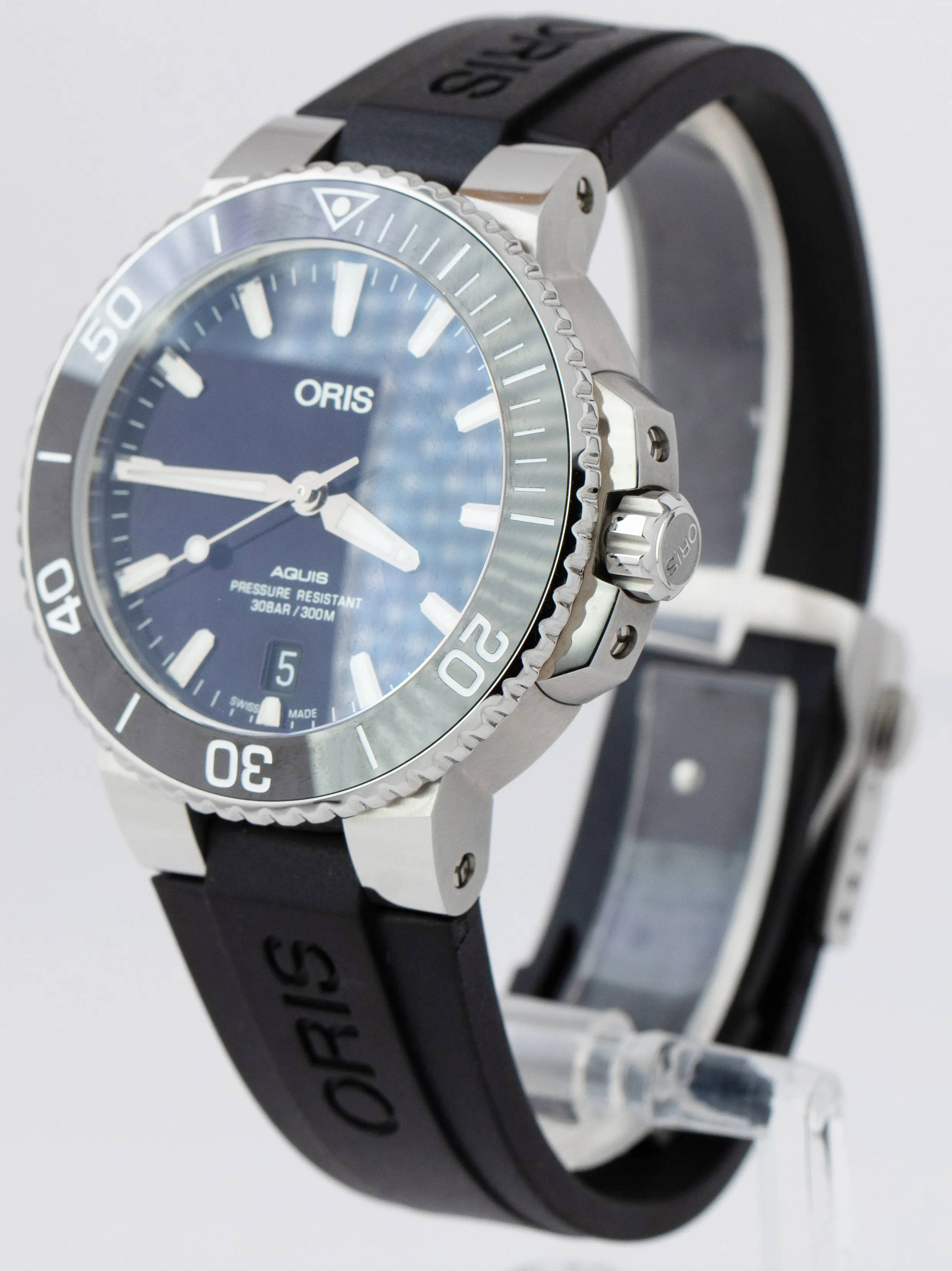 Oris Aquis Blue 39mm Steel Dive Watch 01 733 7732 4135-07 4 21 64FC BOX CARD