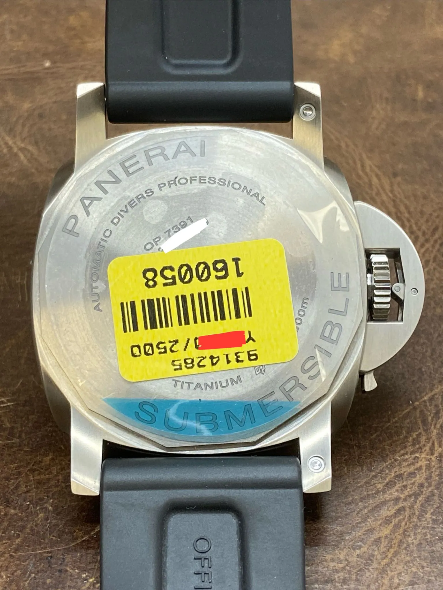 Panerai Luminor Submersible  3 extra straps PAM02305  Black Dial Automatic Men's Watch