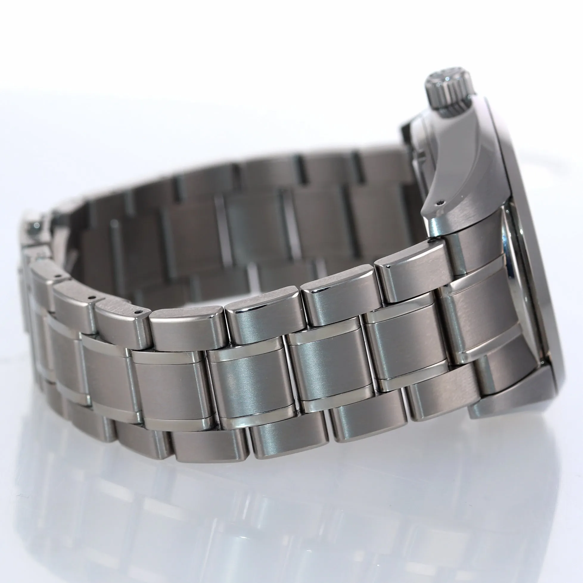 PAPERS Grand Seiko GS 41mm Titanium Snowflake Automatic SBGA211 9R65-0AEO Watch