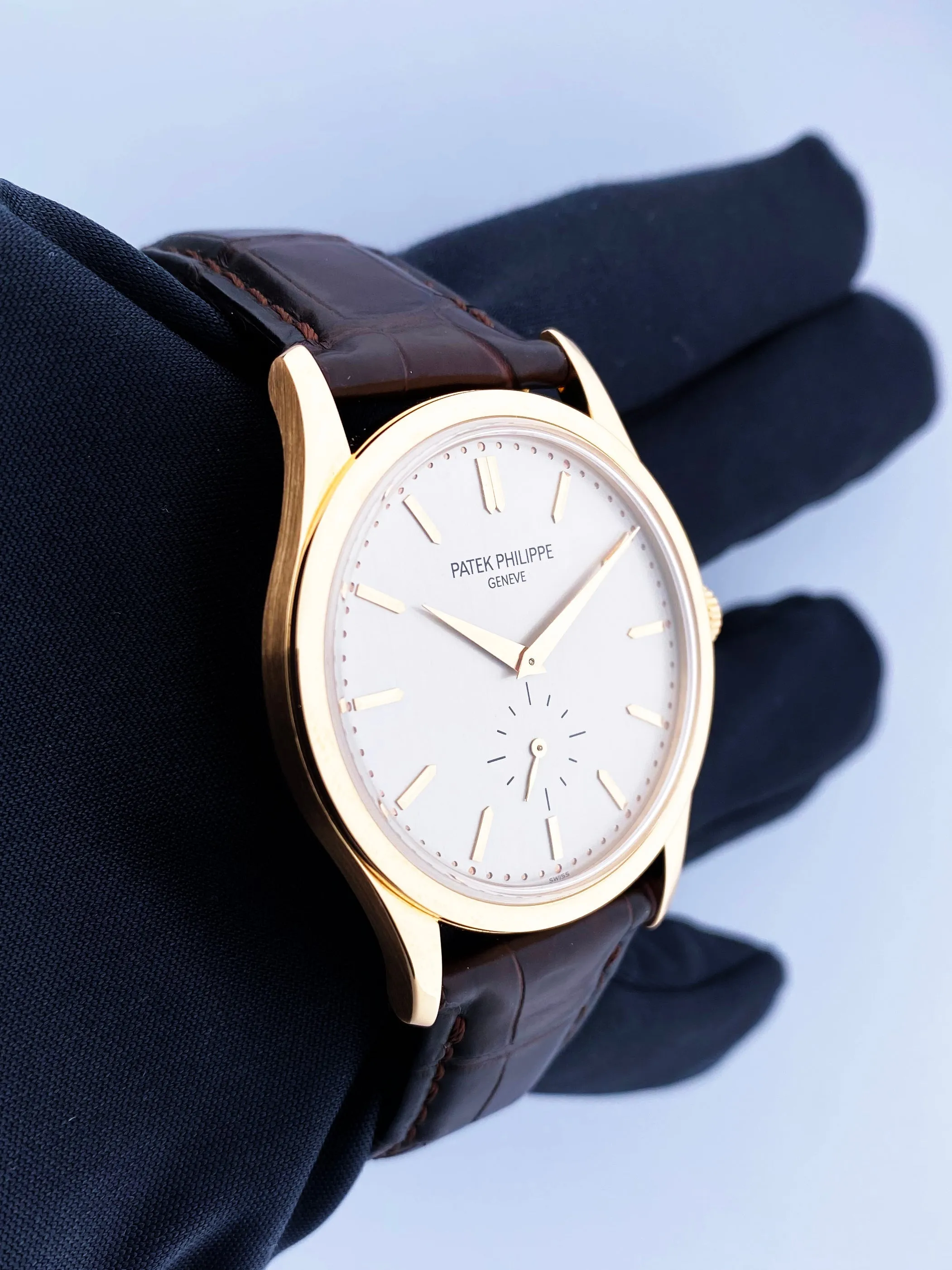 Patek Philippe Calatrava 5196R 18K Rose Gold Mens Watch Papers