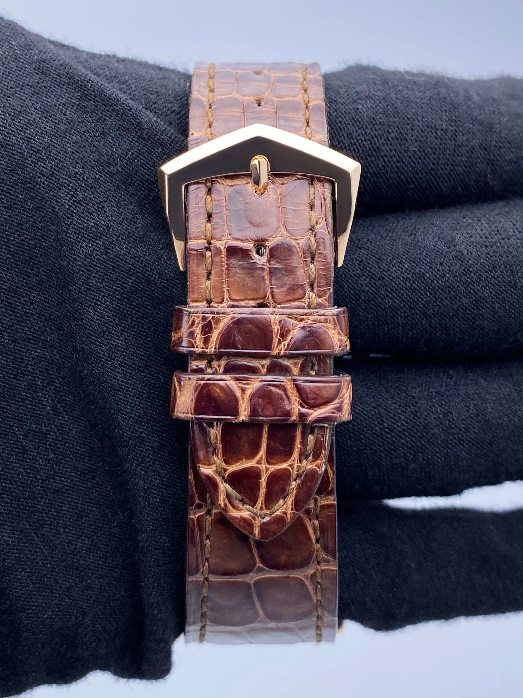 Patek Philippe Calatrava 5196R 18K Rose Gold Mens Watch