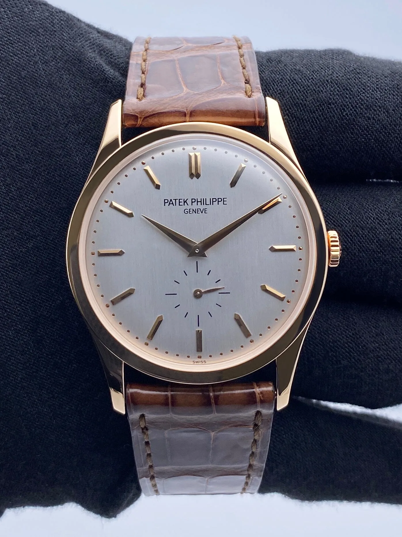Patek Philippe Calatrava 5196R 18K Rose Gold Mens Watch