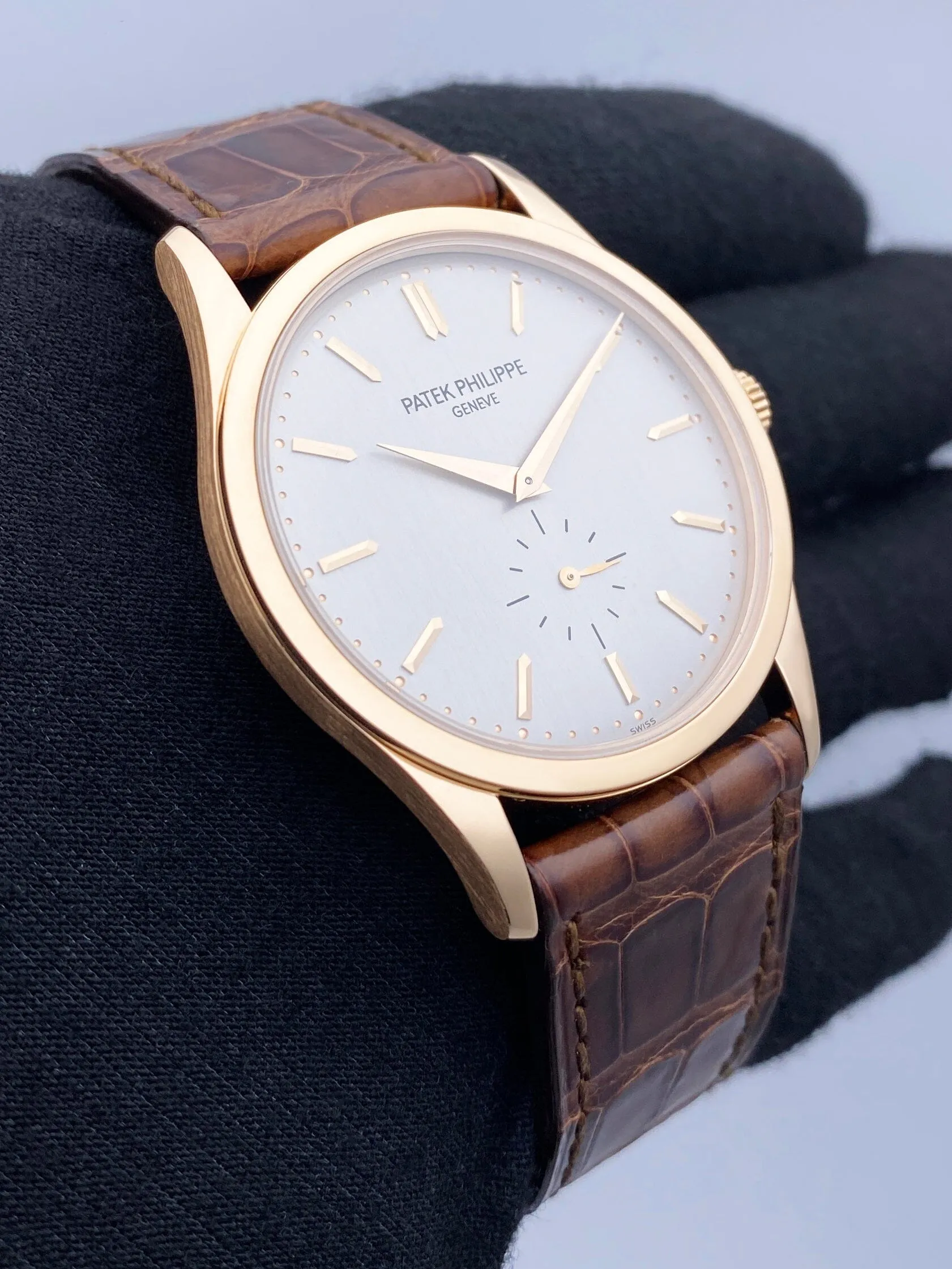 Patek Philippe Calatrava 5196R 18K Rose Gold Mens Watch
