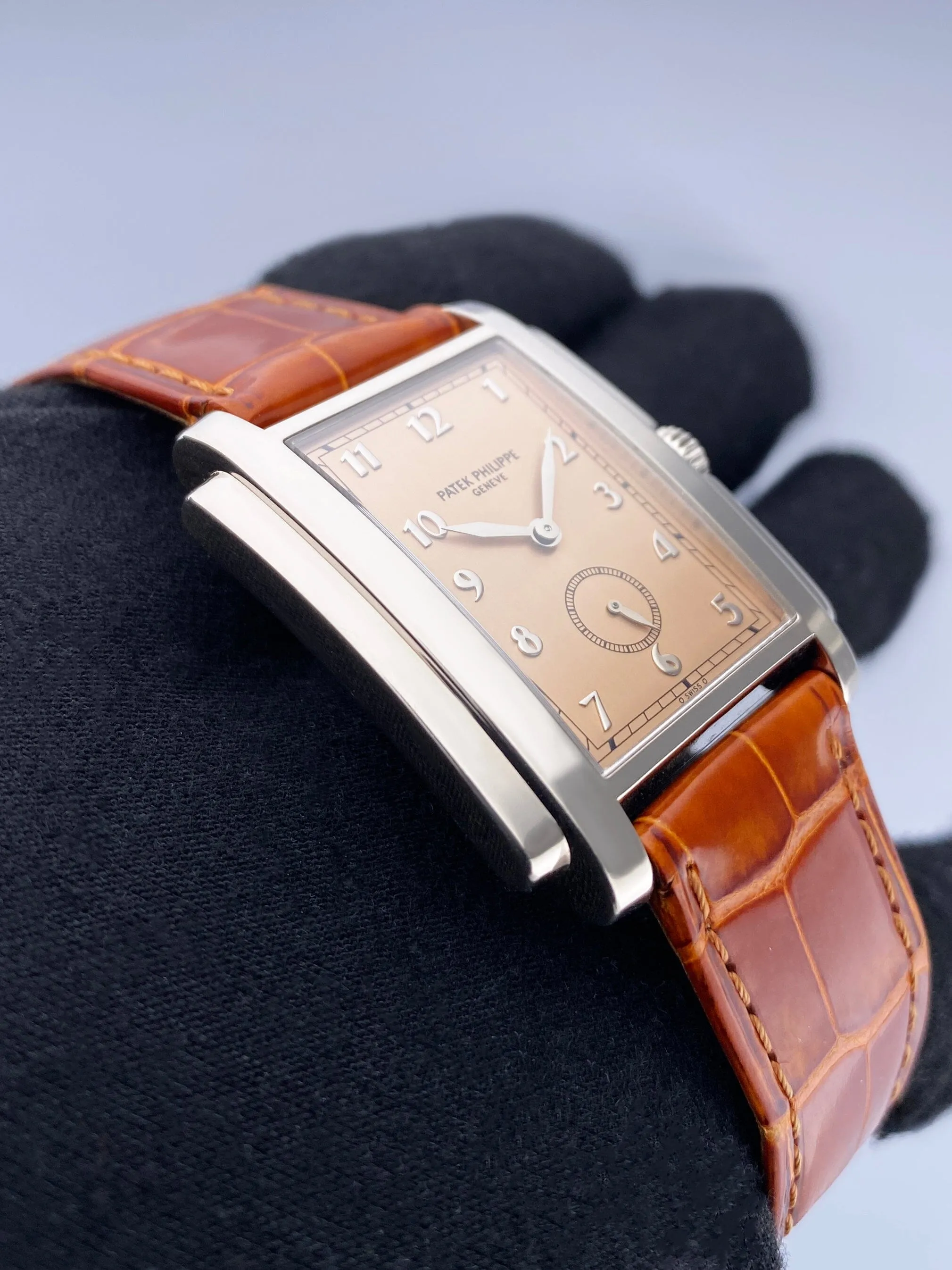 Patek Philippe Gondolo 5024G Salmon Dial Mens Watch