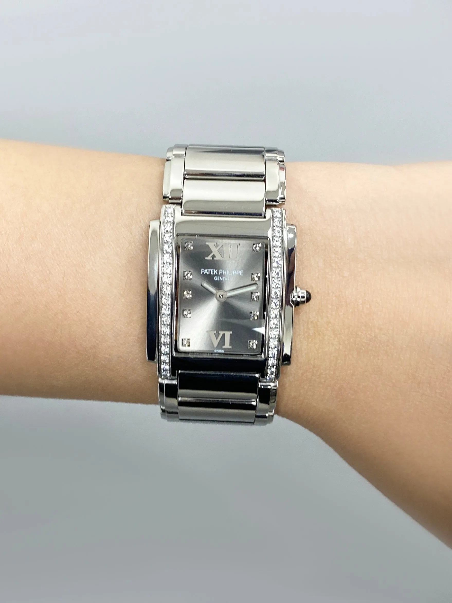Patek Philippe Twenty-4 4910 Diamond Gray Dial Ladies Watch