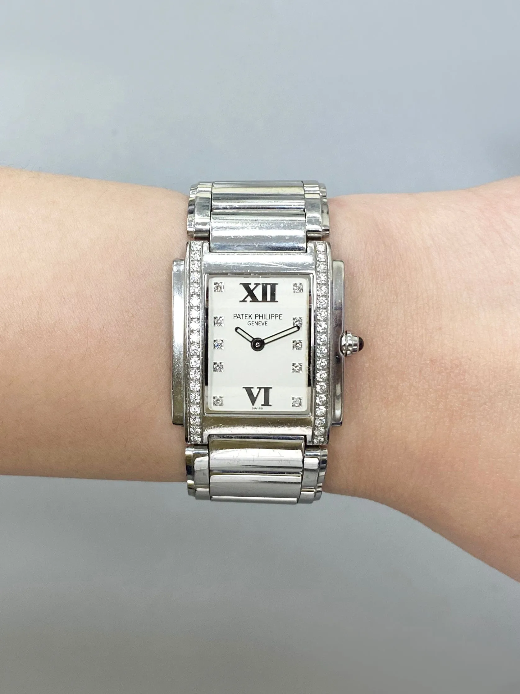 Patek Philippe Twenty-4 4910 Diamond White Dial Ladies Watch Box Papers