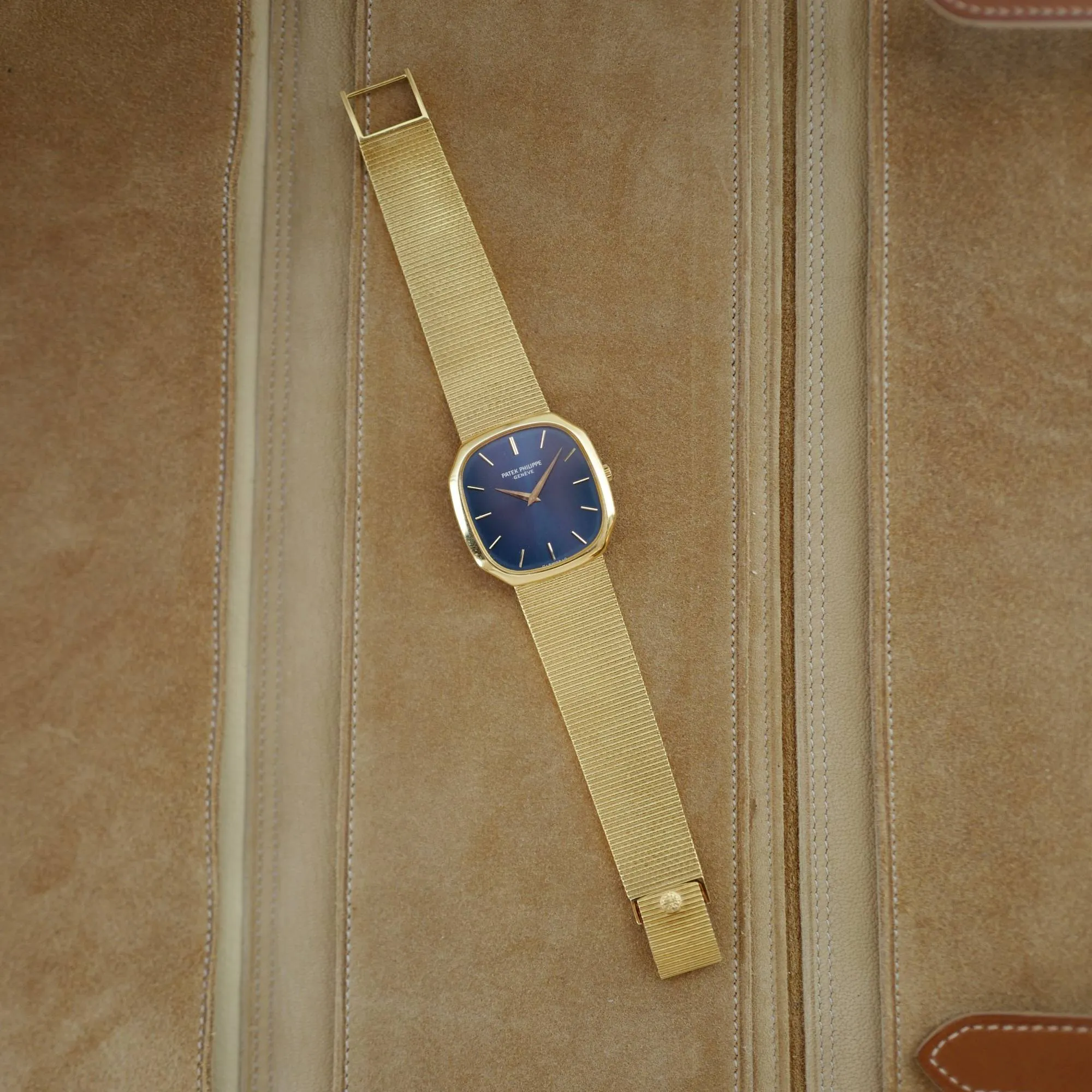 Patek Philippe Yellow Gold Golden Ellipse Ref. 3855