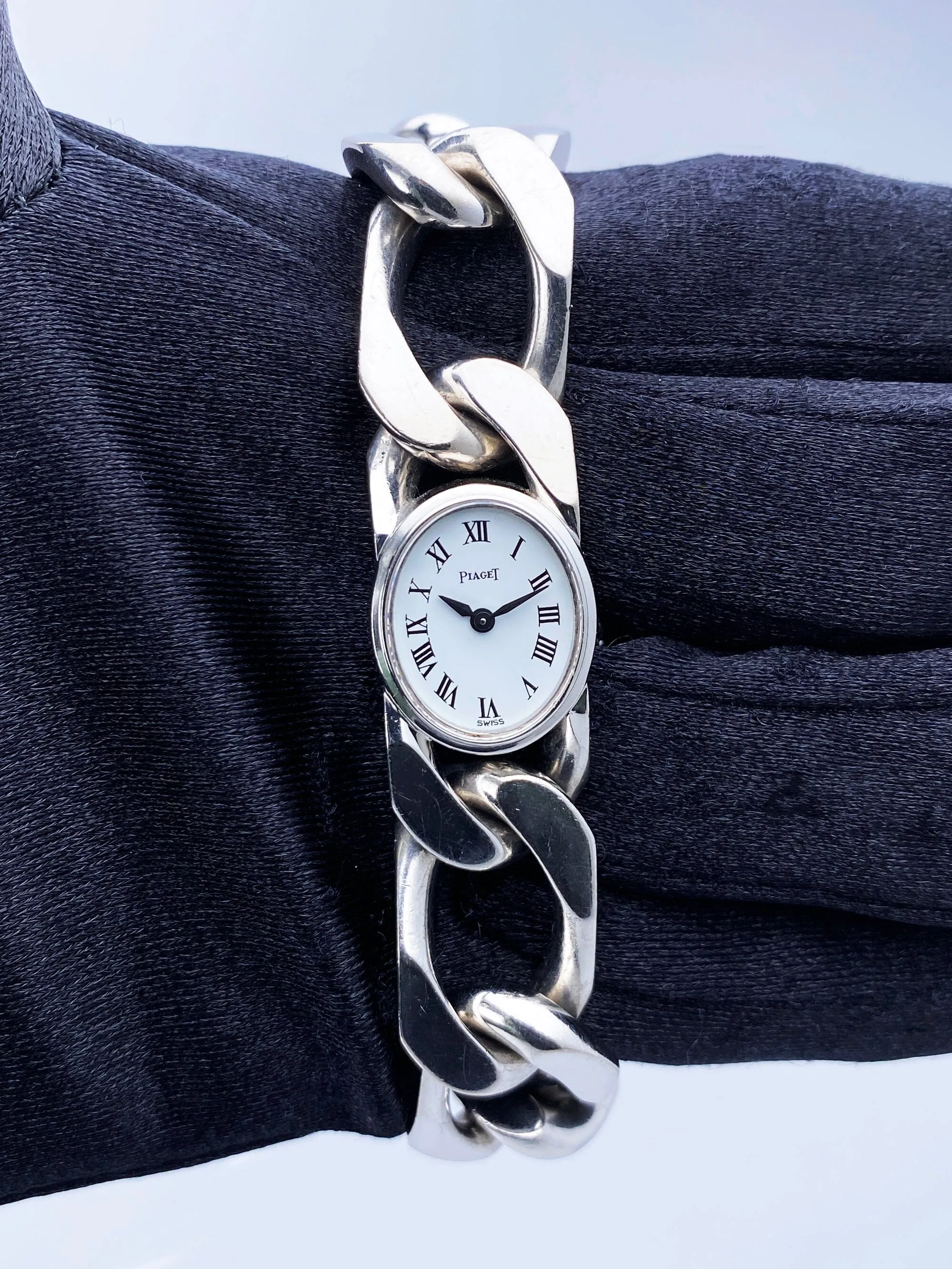 Piaget 3771 N65 18k White Gold Ladies Watch