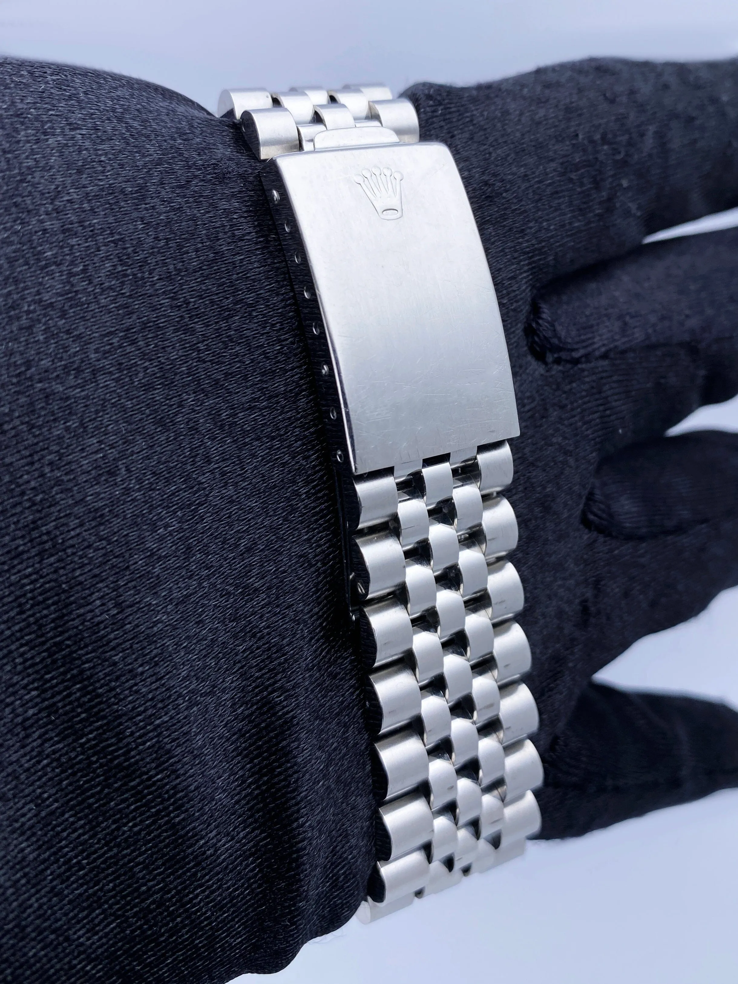 Rolex Datejust 16030 Silver Dial Mens Watch