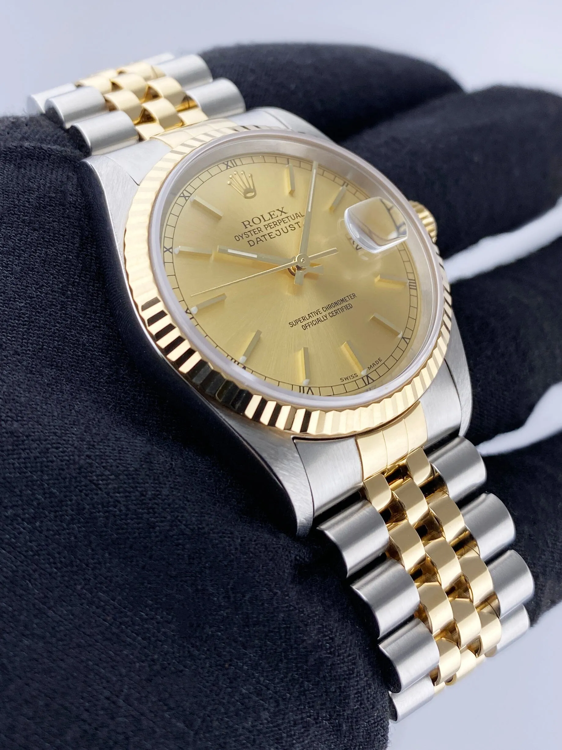 Rolex Datejust 16233 Champagne Dial Mens Watch