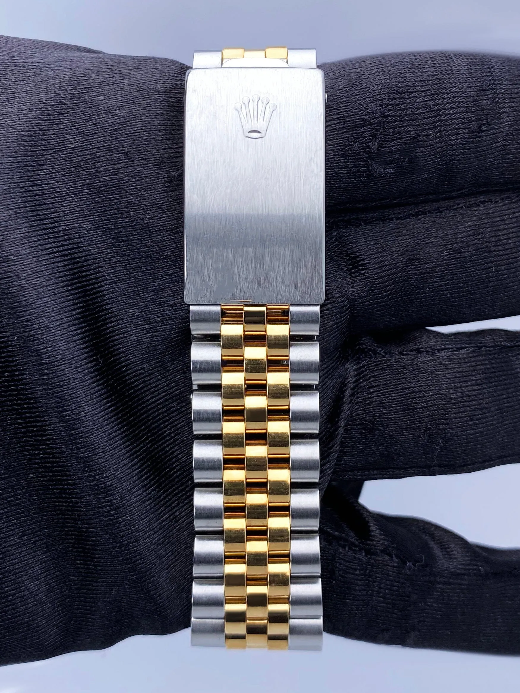 Rolex Datejust 16233 Champagne Dial Mens Watch