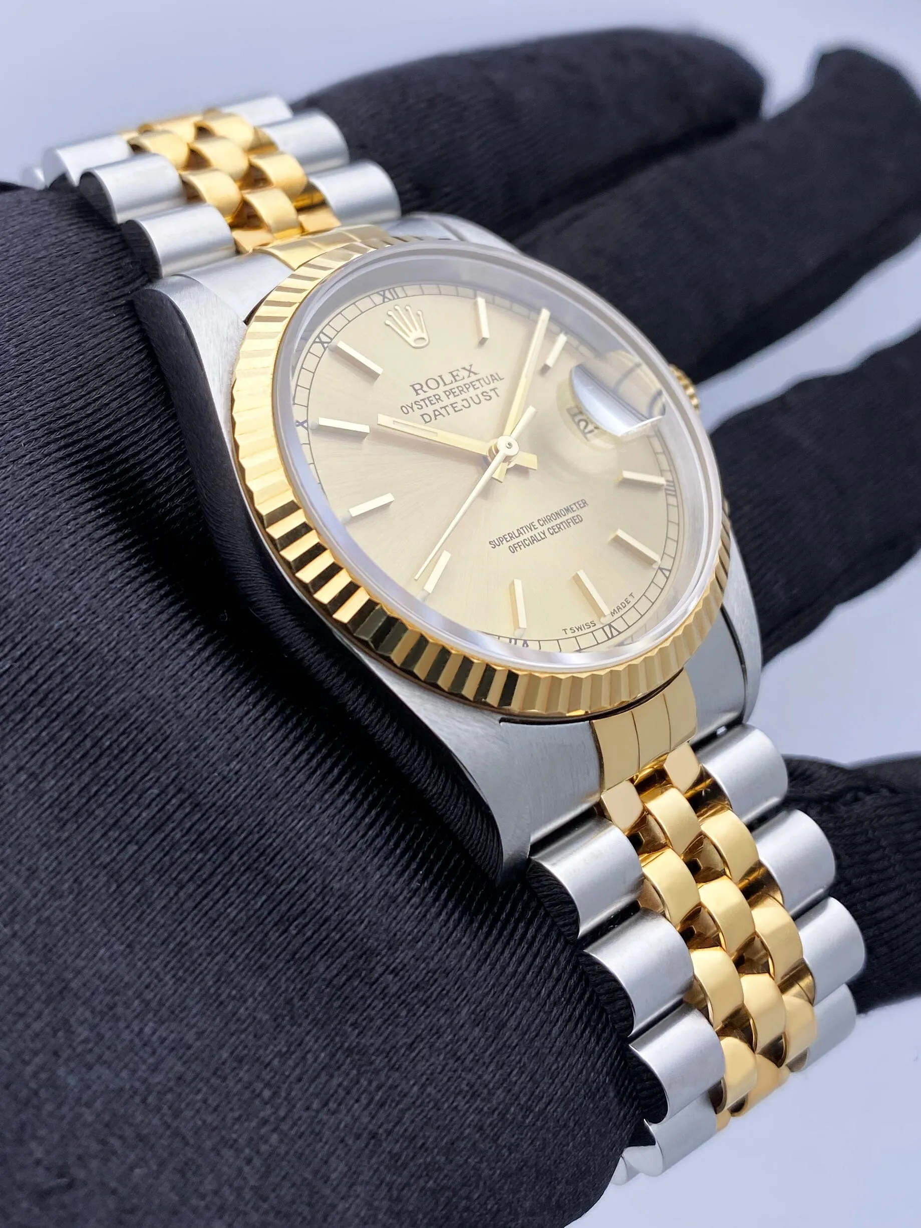 Rolex Datejust 16233 Champagne Dial Mens Watch