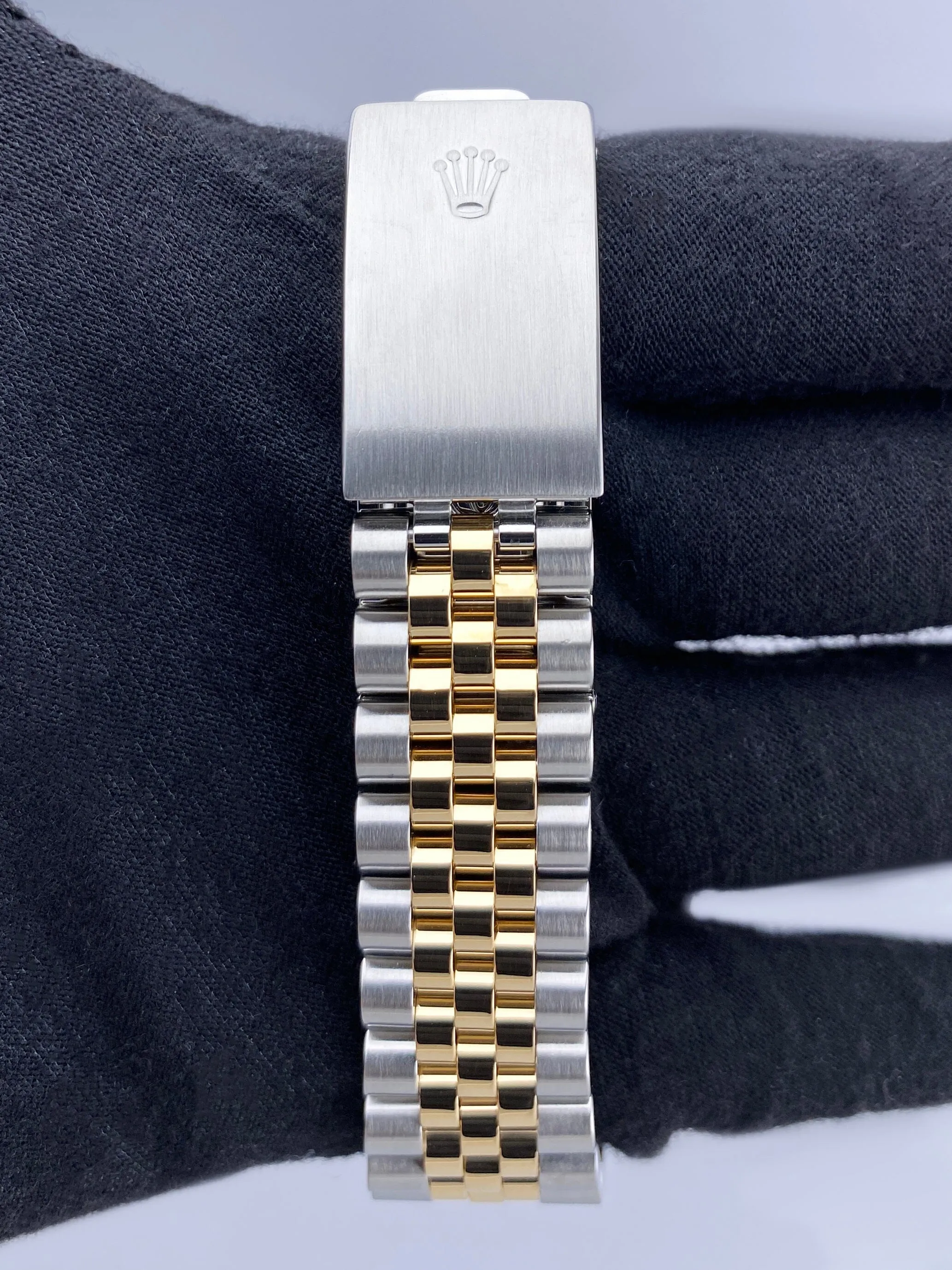 Rolex Datejust 16233 Champagne Dial Mens Watch