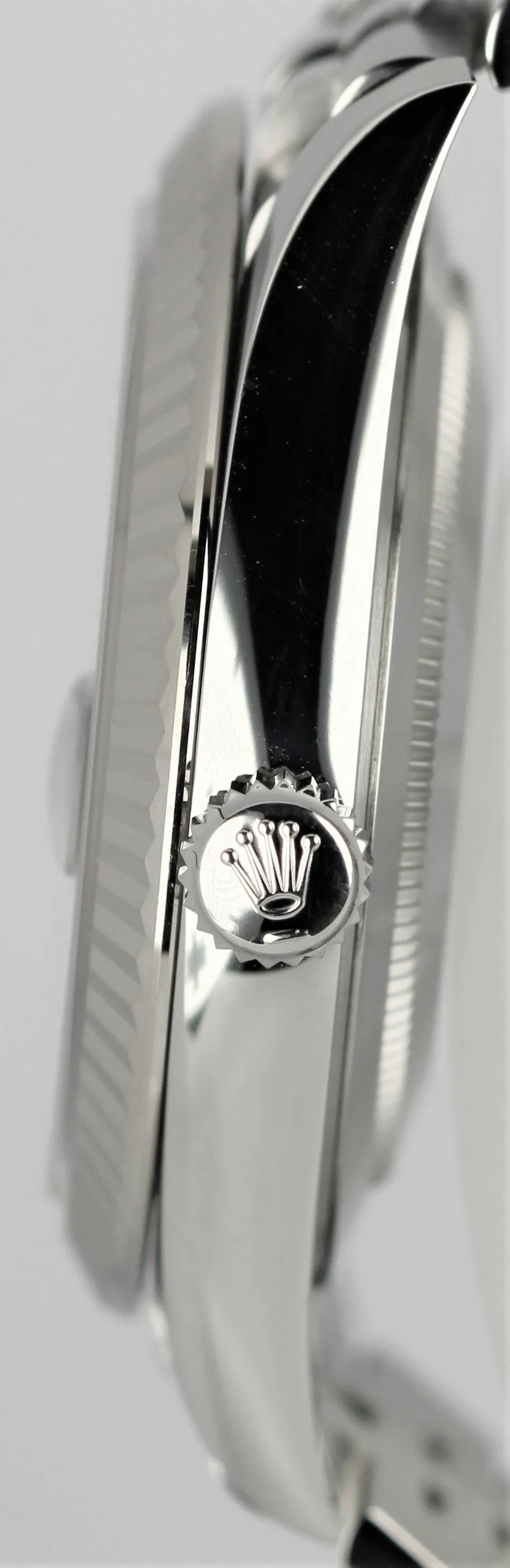 Rolex DateJust 41 Fluted 18k White Gold DIA Rhodium 41mm Jubilee 126334 Watch