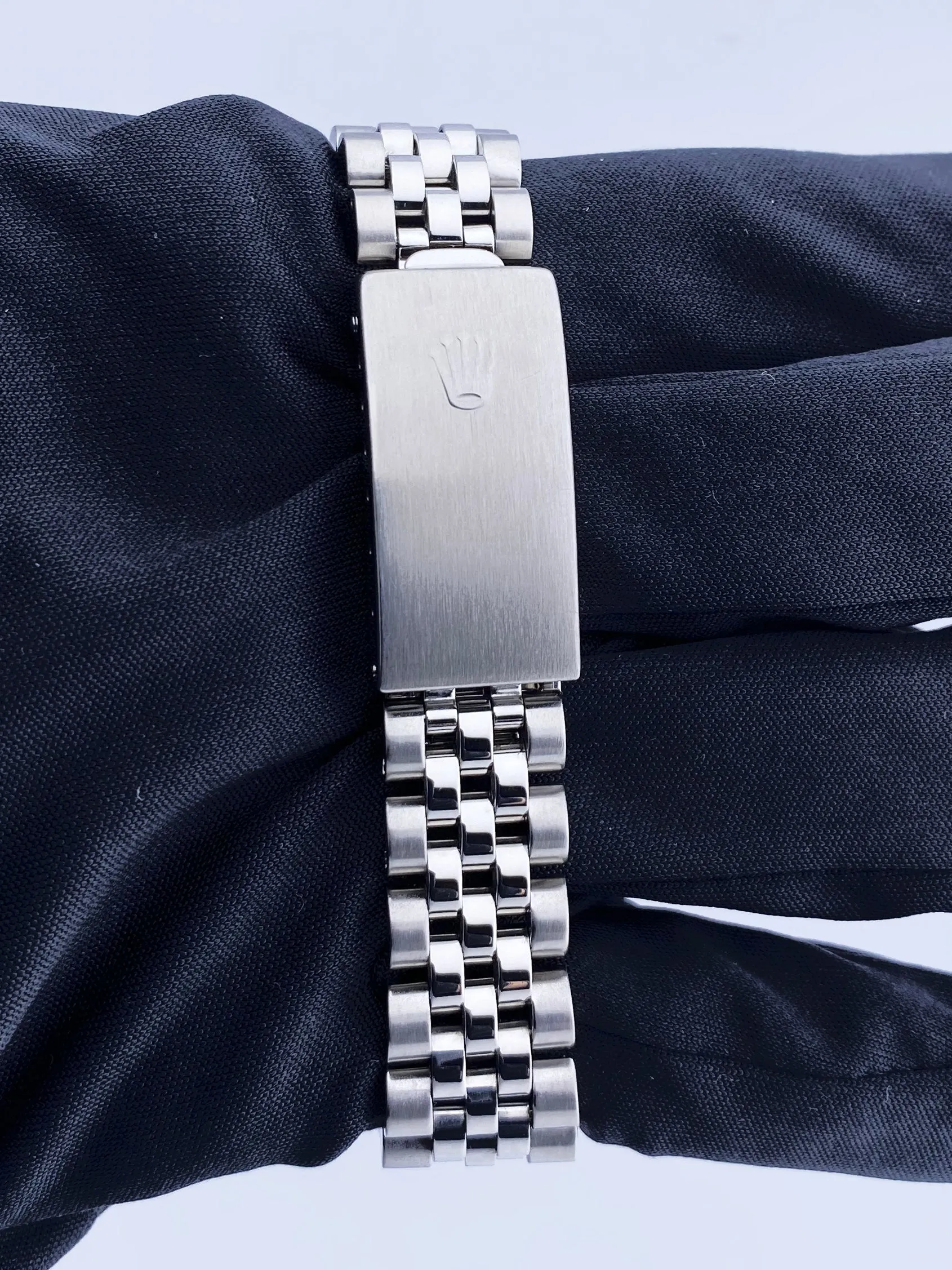 Rolex Datejust 68274 Black Dial Midsize Ladies Watch