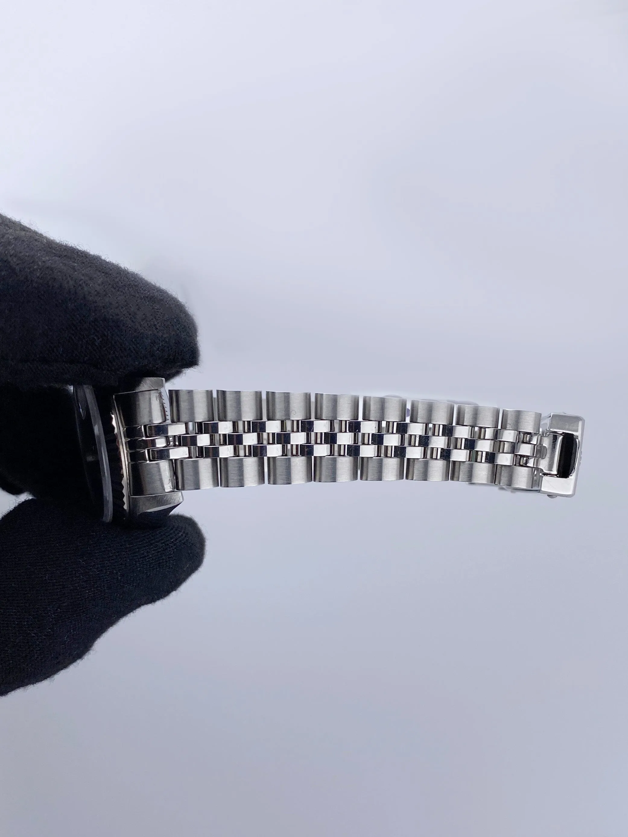 Rolex Datejust 69174 Diamond Sliver Dial Ladies Watch