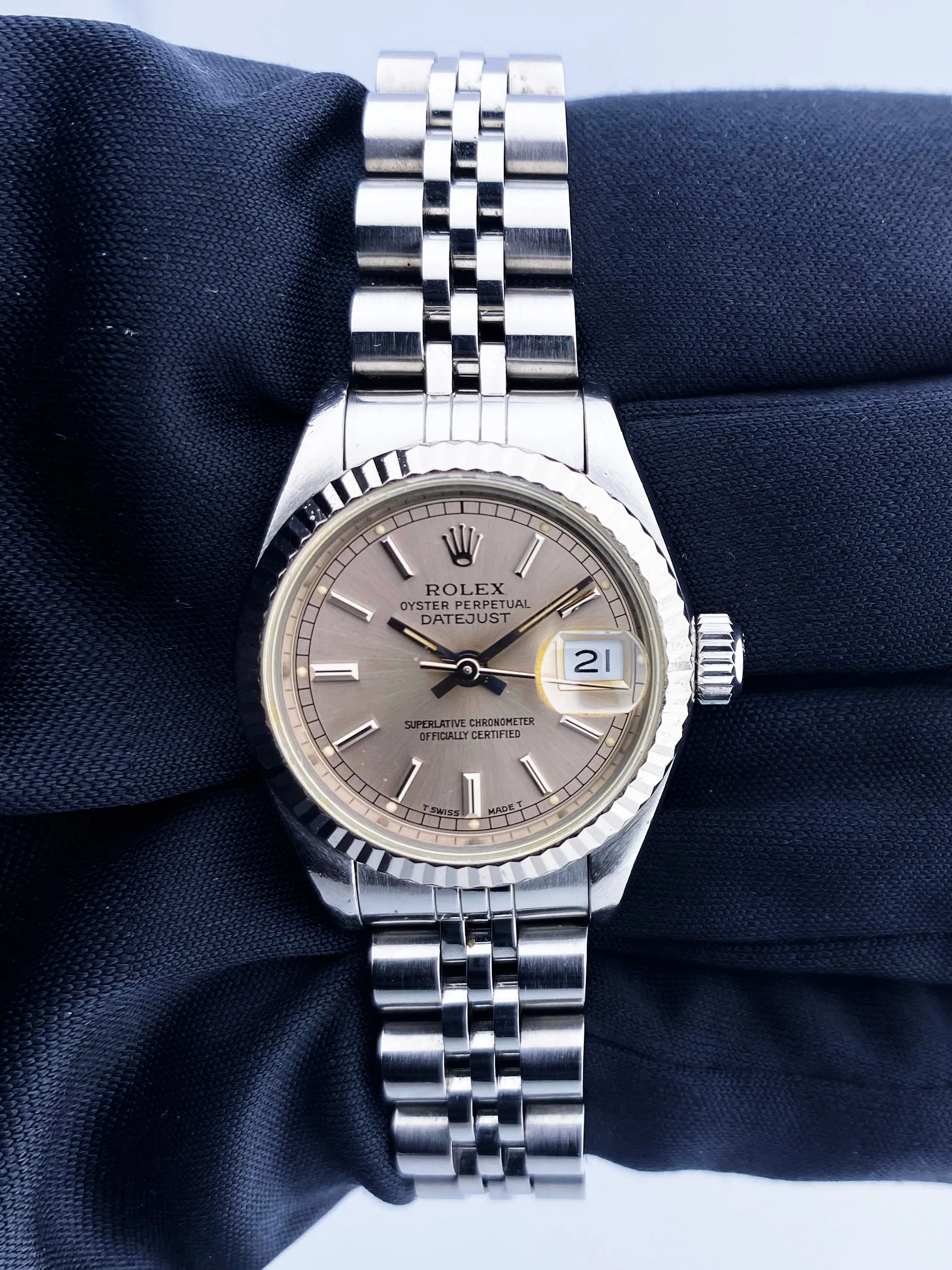 Rolex Datejust 69174 Sliver Dial Ladies Watch Box & Papers