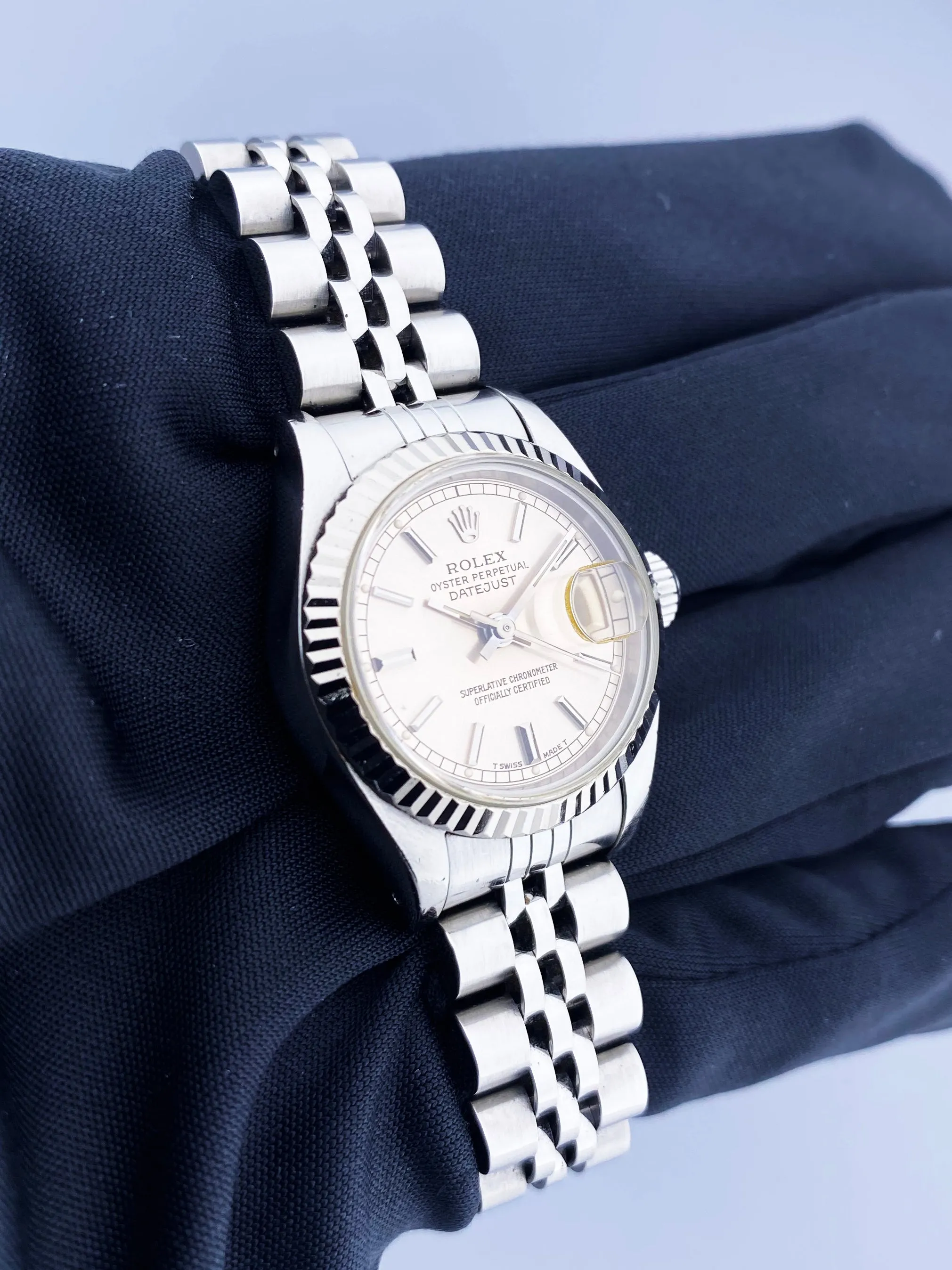 Rolex Datejust 69174 Sliver Dial Ladies Watch Box & Papers