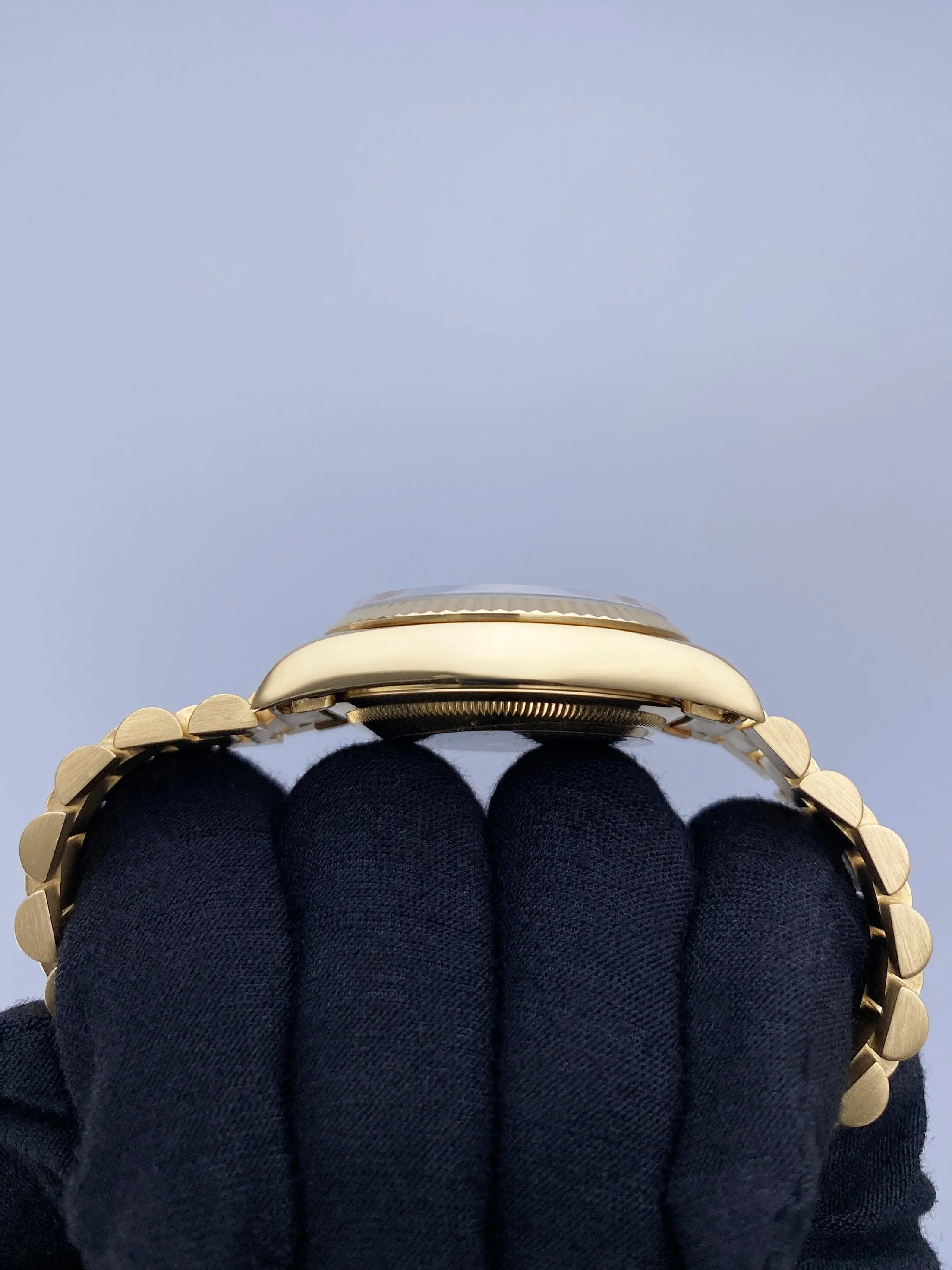 Rolex Day Date 18238 Blue Dial 18K Yellow Gold Mens Watch