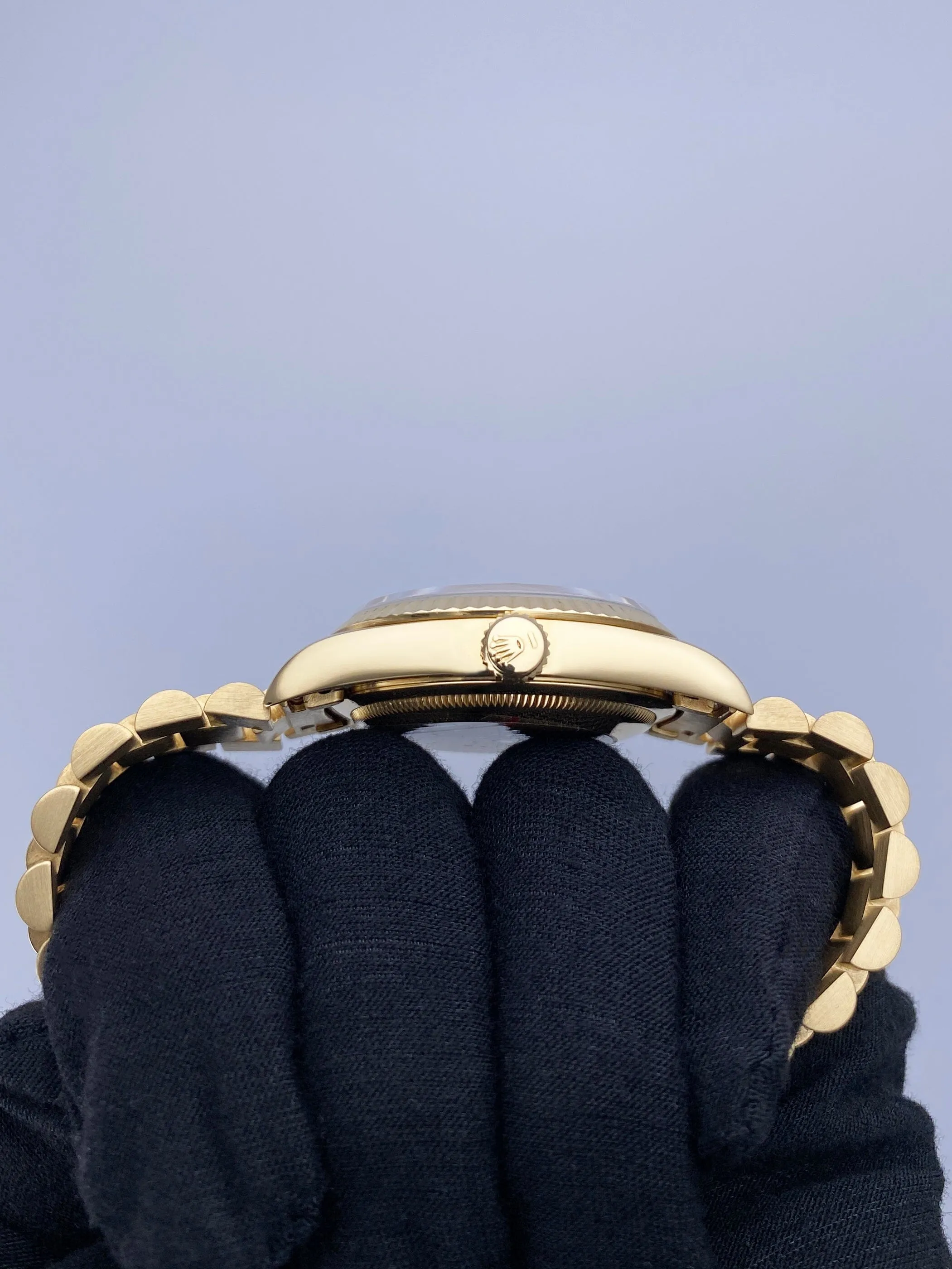 Rolex Day Date 18238 Blue Dial 18K Yellow Gold Mens Watch